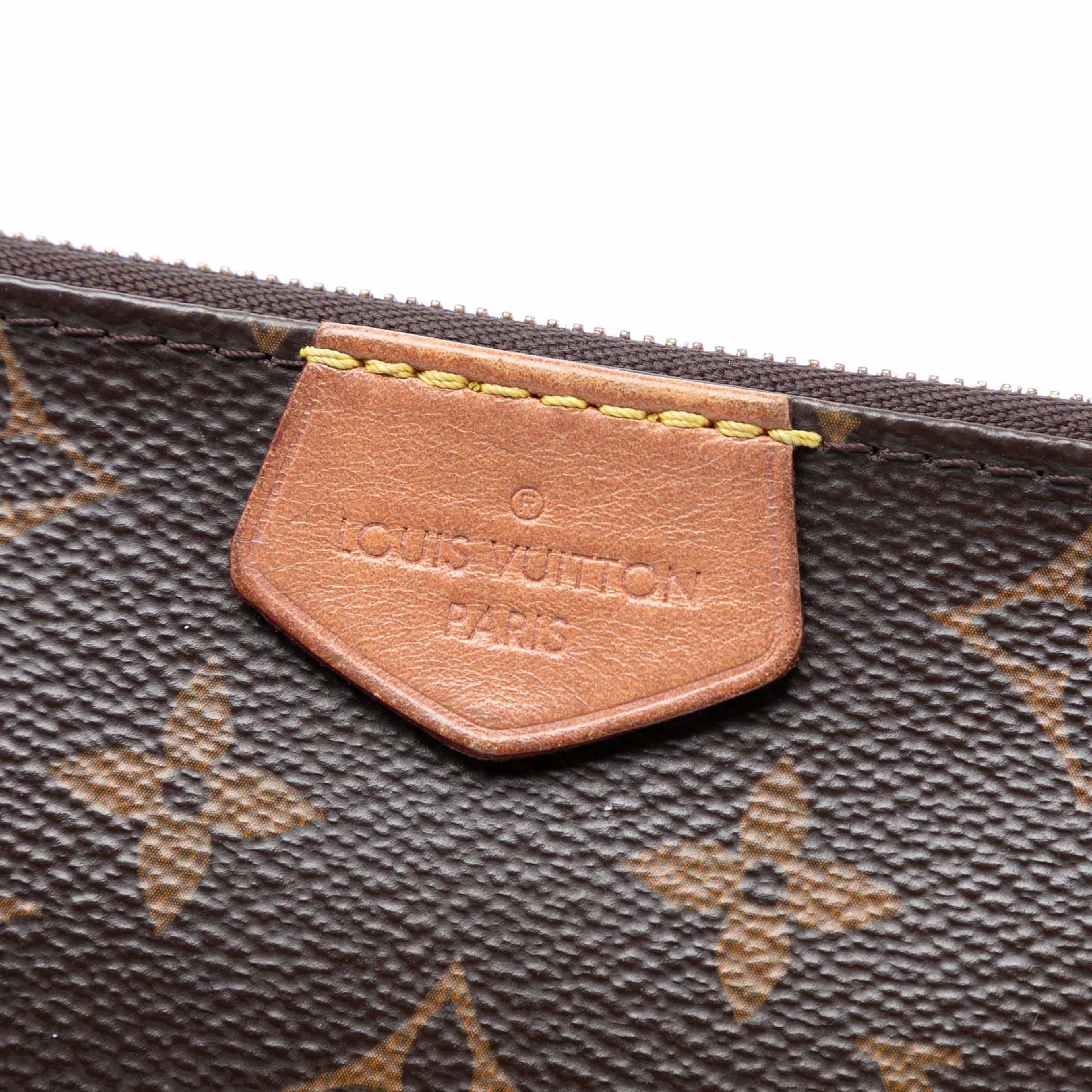 Louis Vuitton Monogram Multi Pochette Accessoires, från Luxclusif, i färgen brown. Klicka för att öppna bilden i stort format