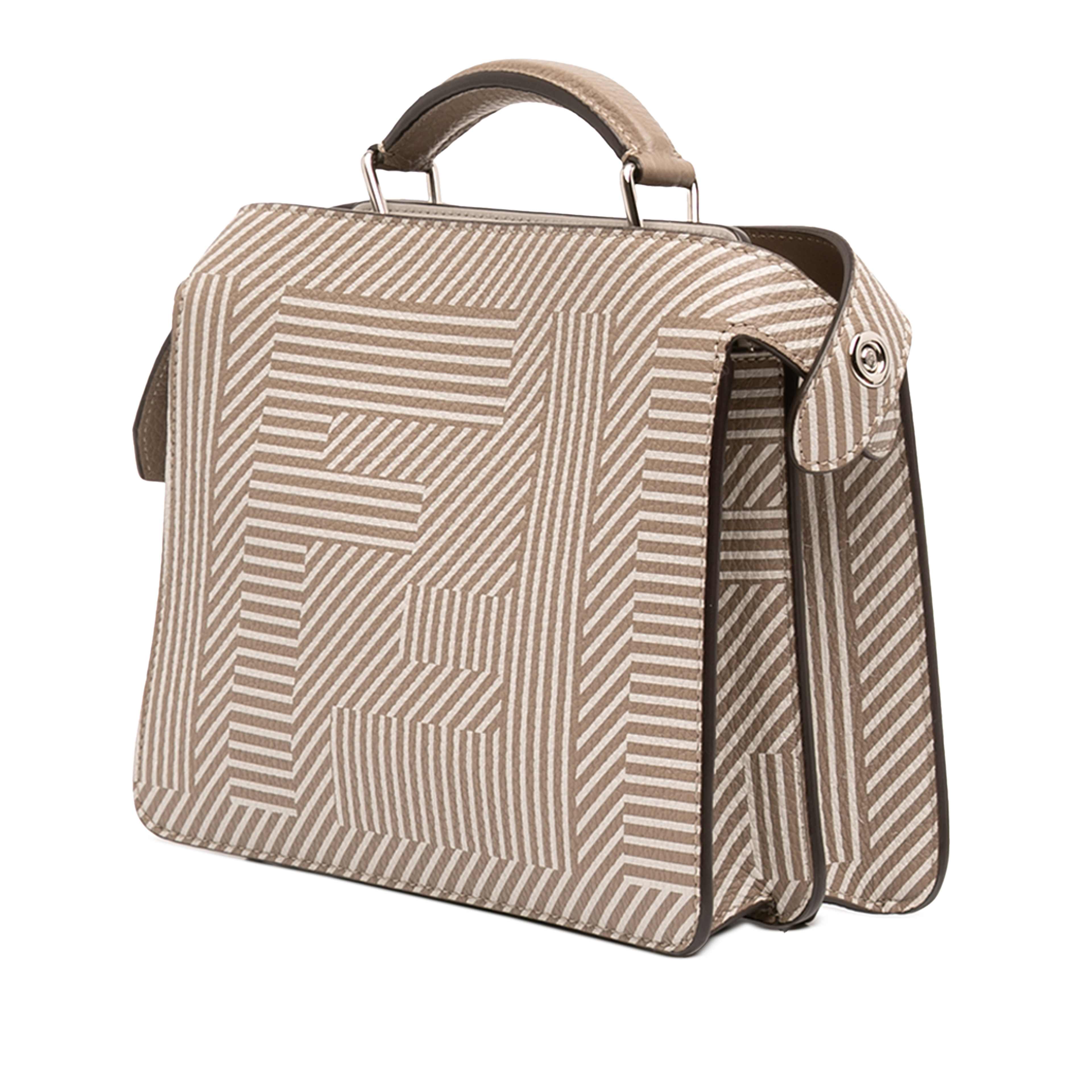 Fendi Small Zucca Leather Peekaboo Iseeu Satchel, från Luxclusif, i färgen brun. Klicka för att öppna bilden i stort format