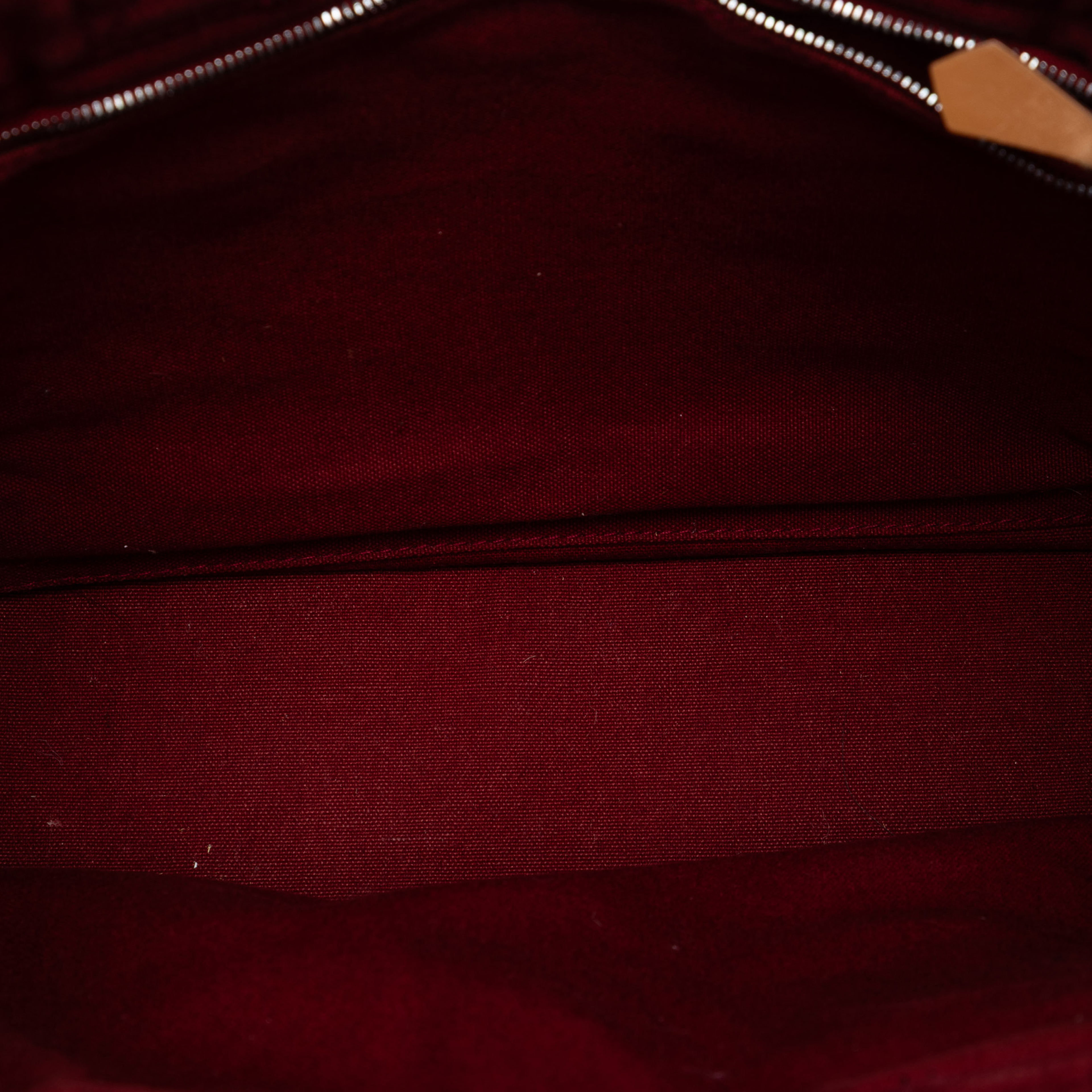 Hermès Canvas Fourre Tout Pm, från Luxclusif, i färgen red. Klicka för att öppna bilden i stort format