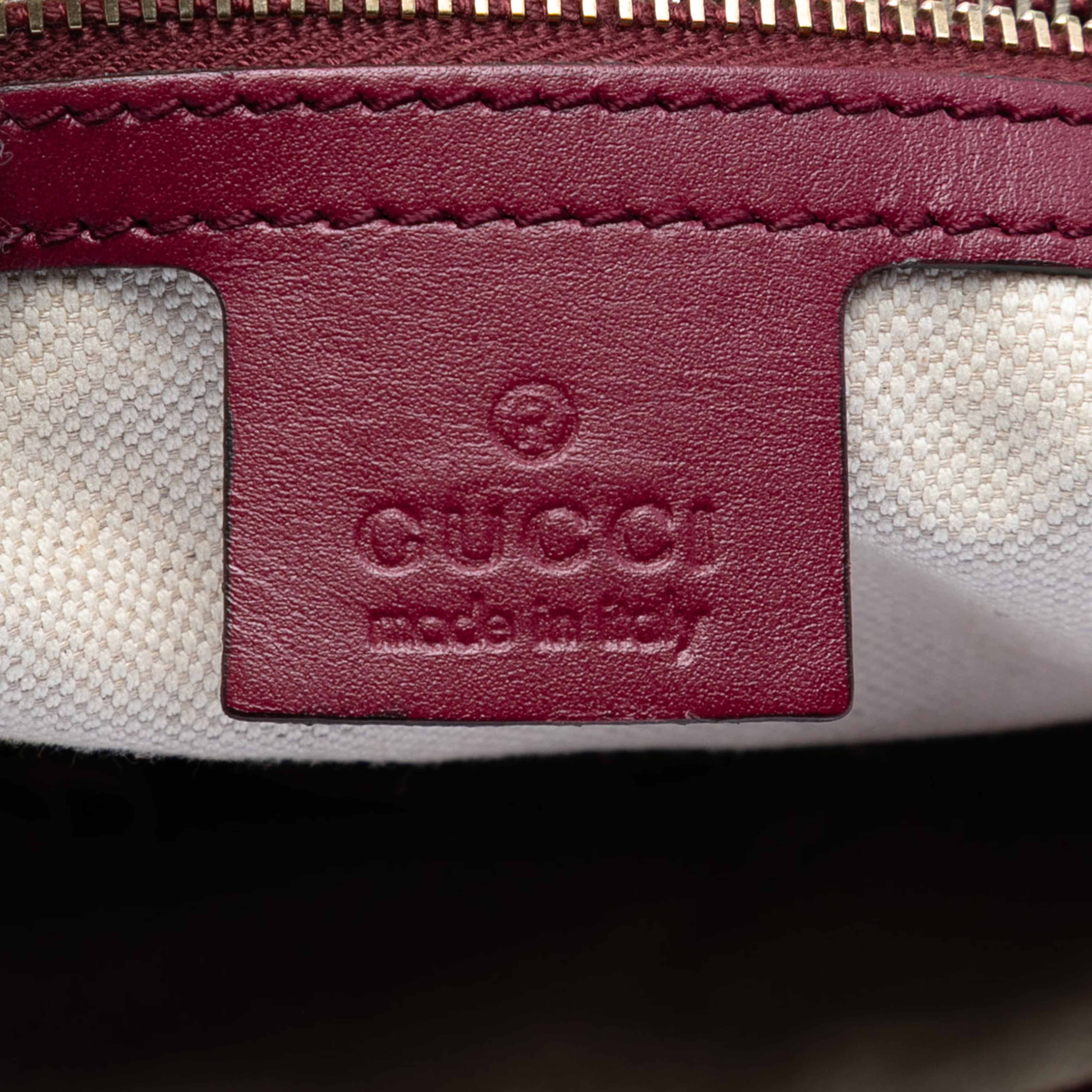 Gucci Gg Canvas Mayfair Satchel, från Luxclusif, i färgen beige. Klicka för att öppna bilden i stort format