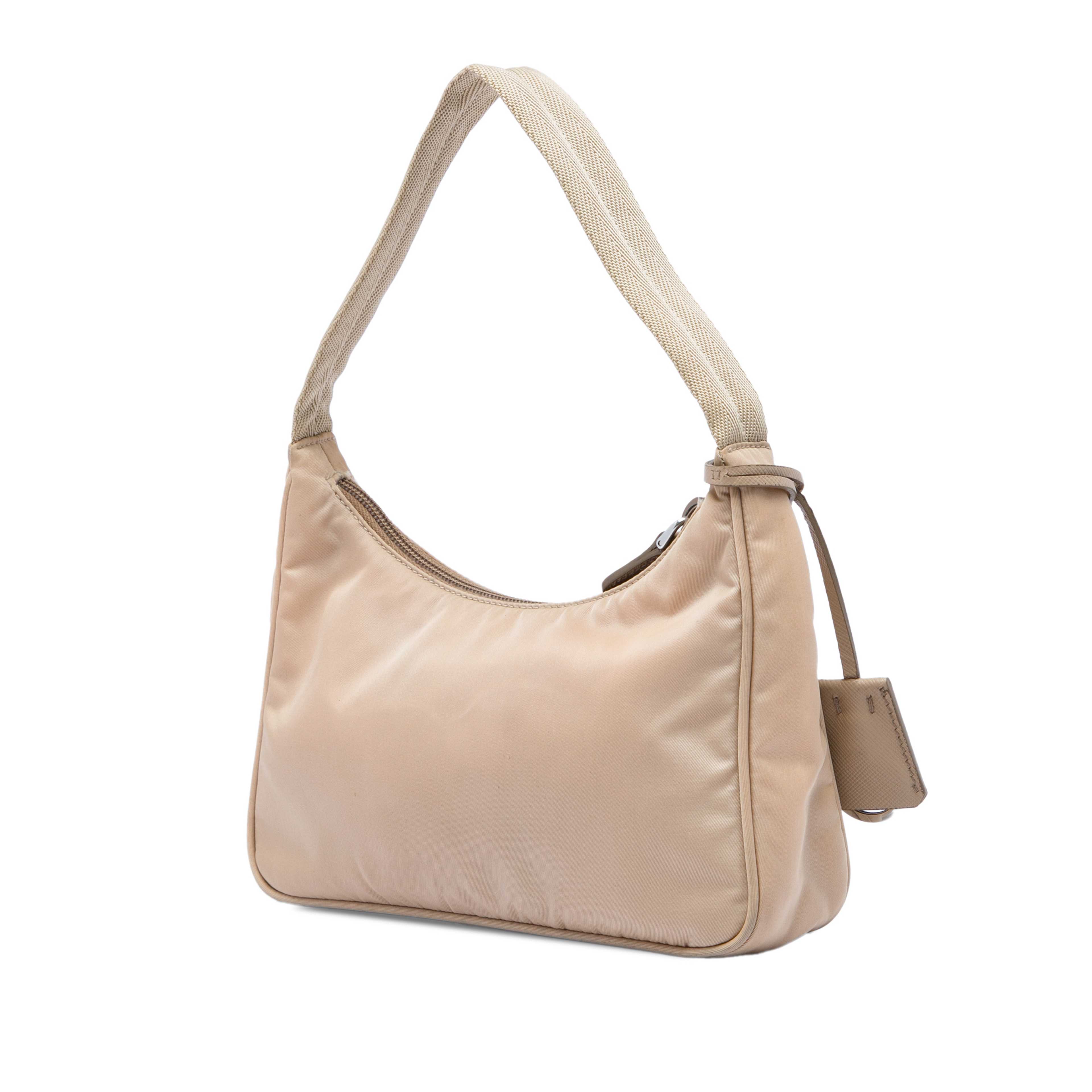 Prada Mini Tessuto Re Edition 2000 Shoulder Bag, från Luxclusif, i färgen beige. Klicka för att öppna bilden i stort format