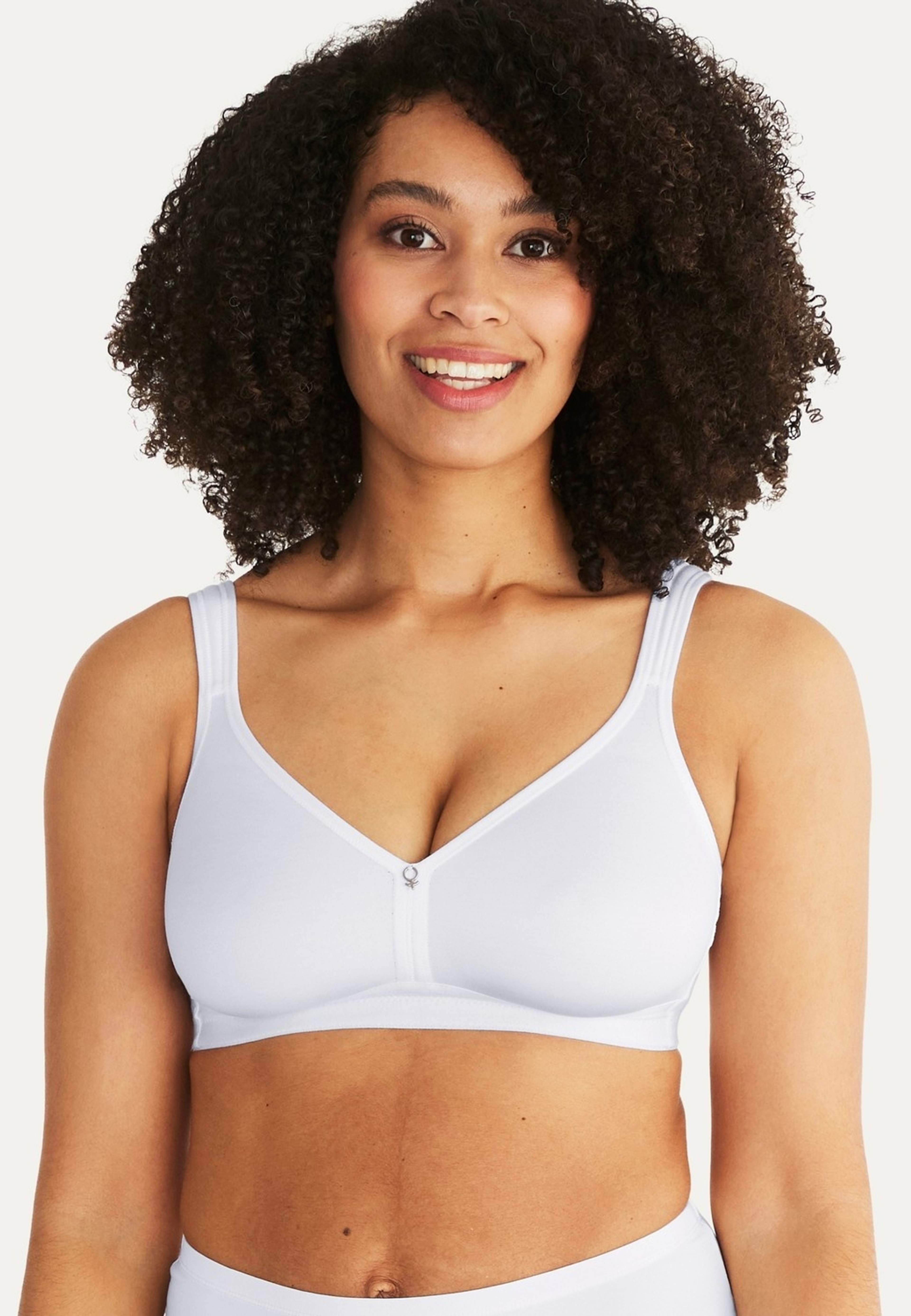 Clean Cotton Formpressad Bh Utan Bygel, från Swegmark, i färgen white. Klicka för att öppna bilden i stort format