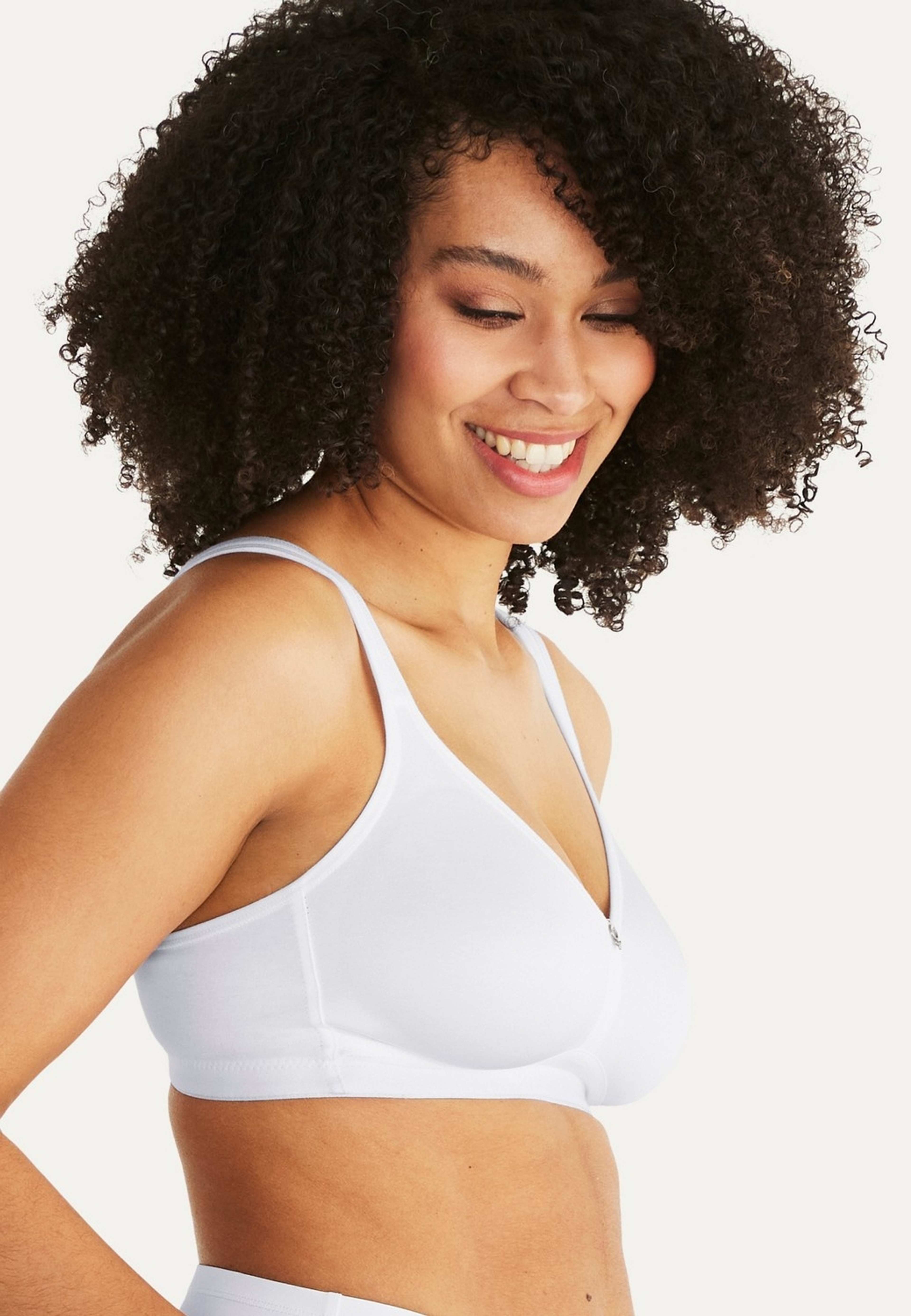 Clean Cotton Formpressad Bh Utan Bygel, från Swegmark, i färgen white. Klicka för att öppna bilden i stort format