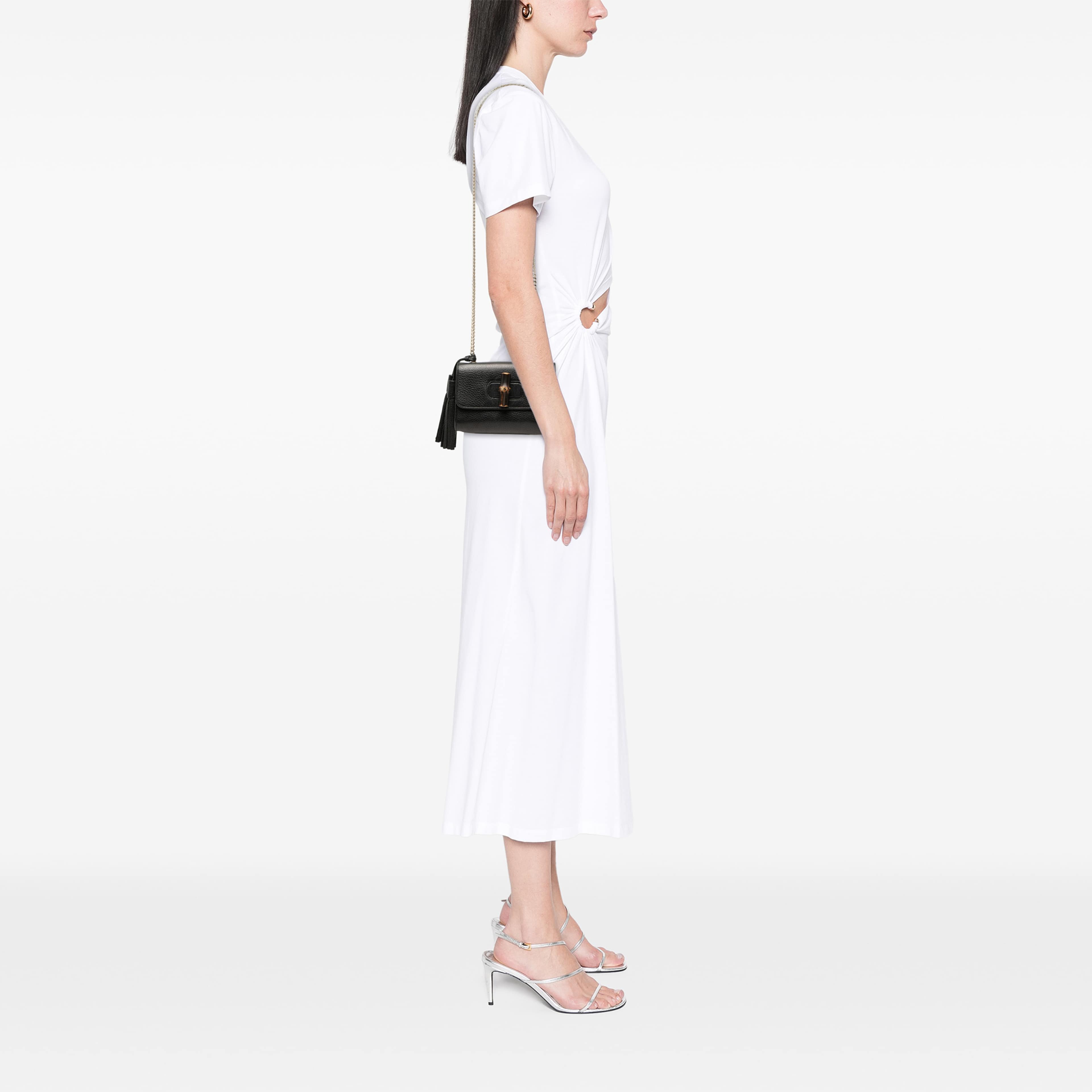 Gucci Small Calfskin Miss Bamboo Crossbody, från Luxclusif, i färgen svart. Klicka för att öppna bilden i stort format