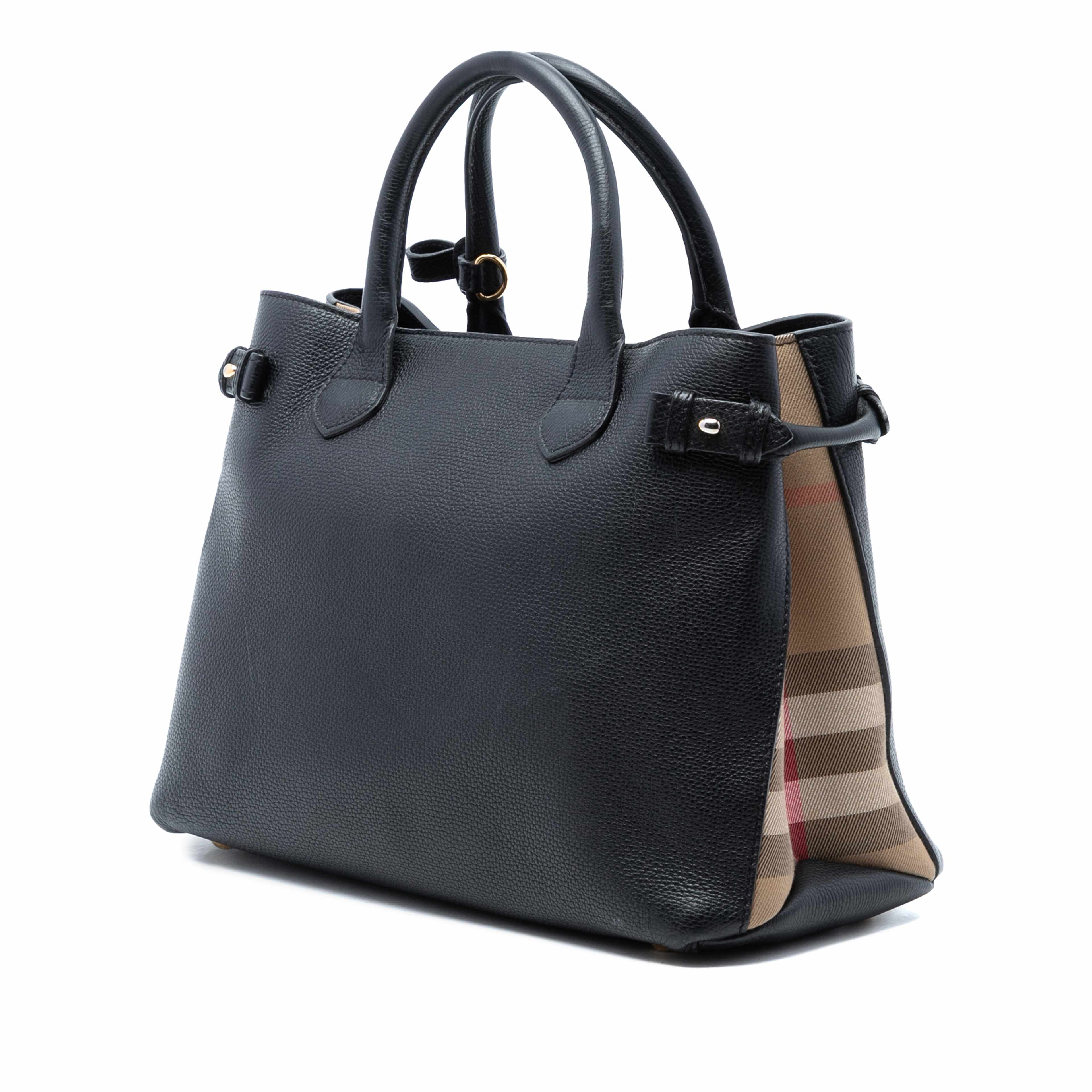 Burberry Medium Leather And House Check Banner Satchel, från Luxclusif, i färgen brun. Klicka för att öppna bilden i stort format