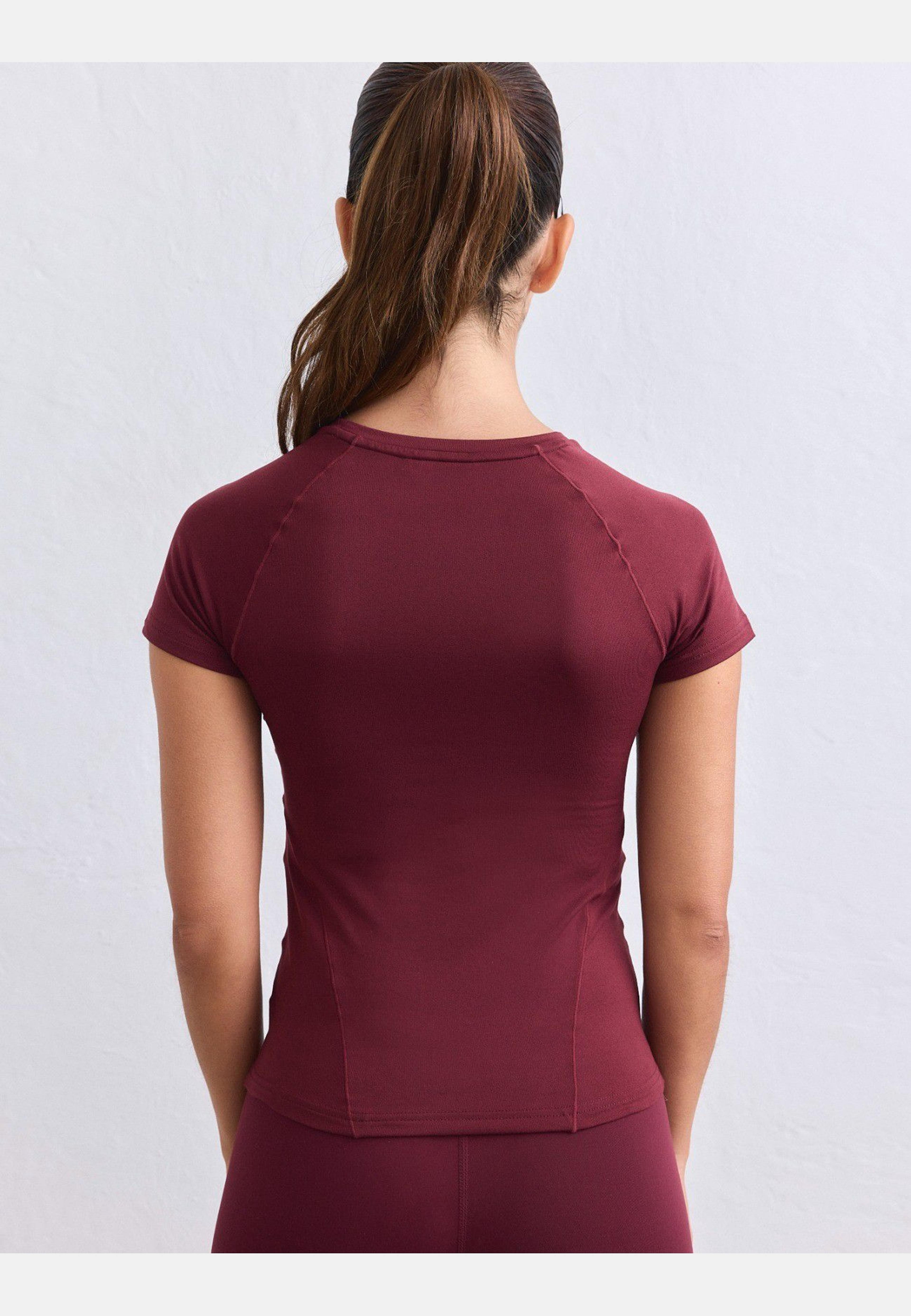 Ivy Soft Basic Short Sleeve, från aim'n, i färgen merlot. Klicka för att öppna bilden i stort format