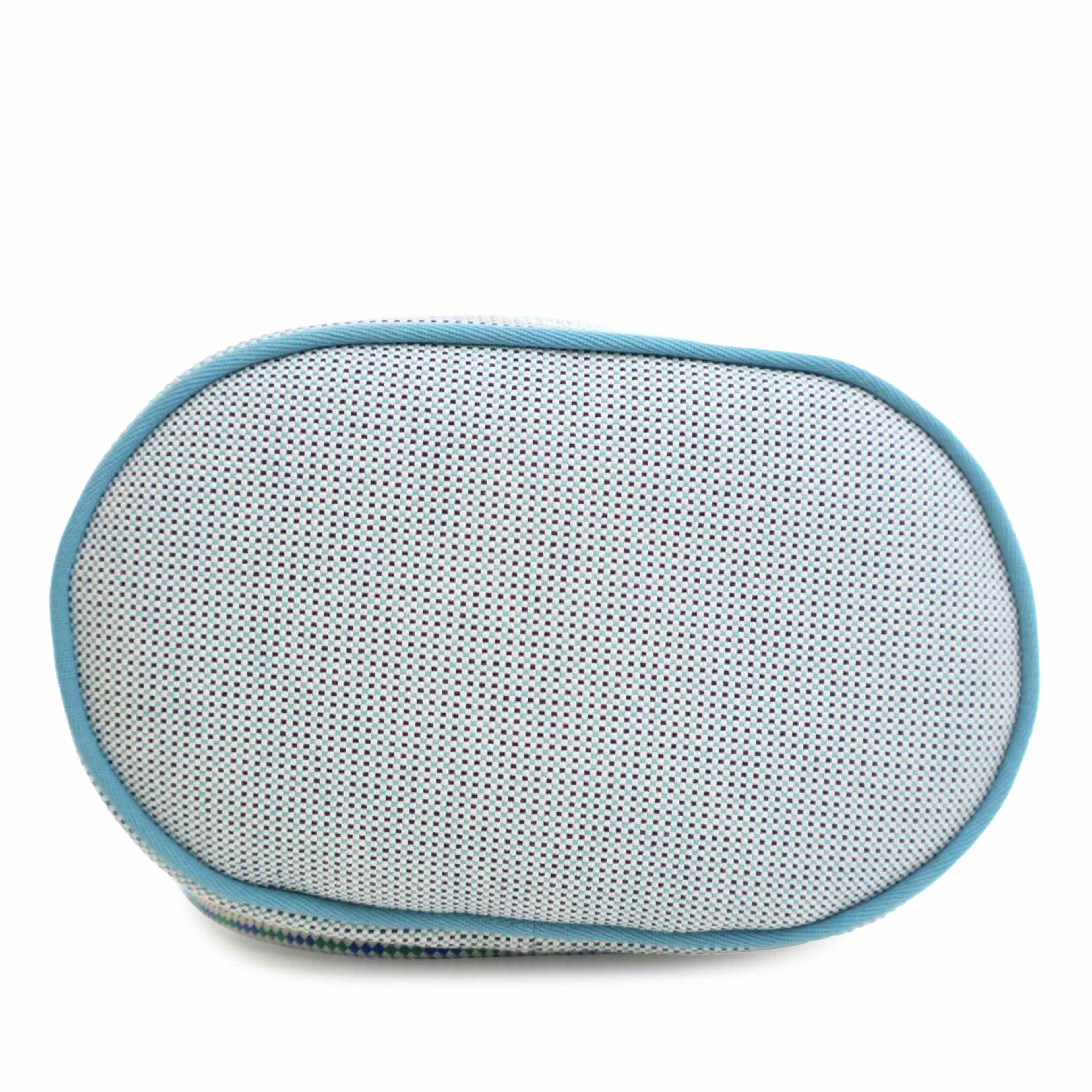 Hermès Canvas Les Cabanes Backpack, från Luxclusif, i färgen light blue. Klicka för att öppna bilden i stort format