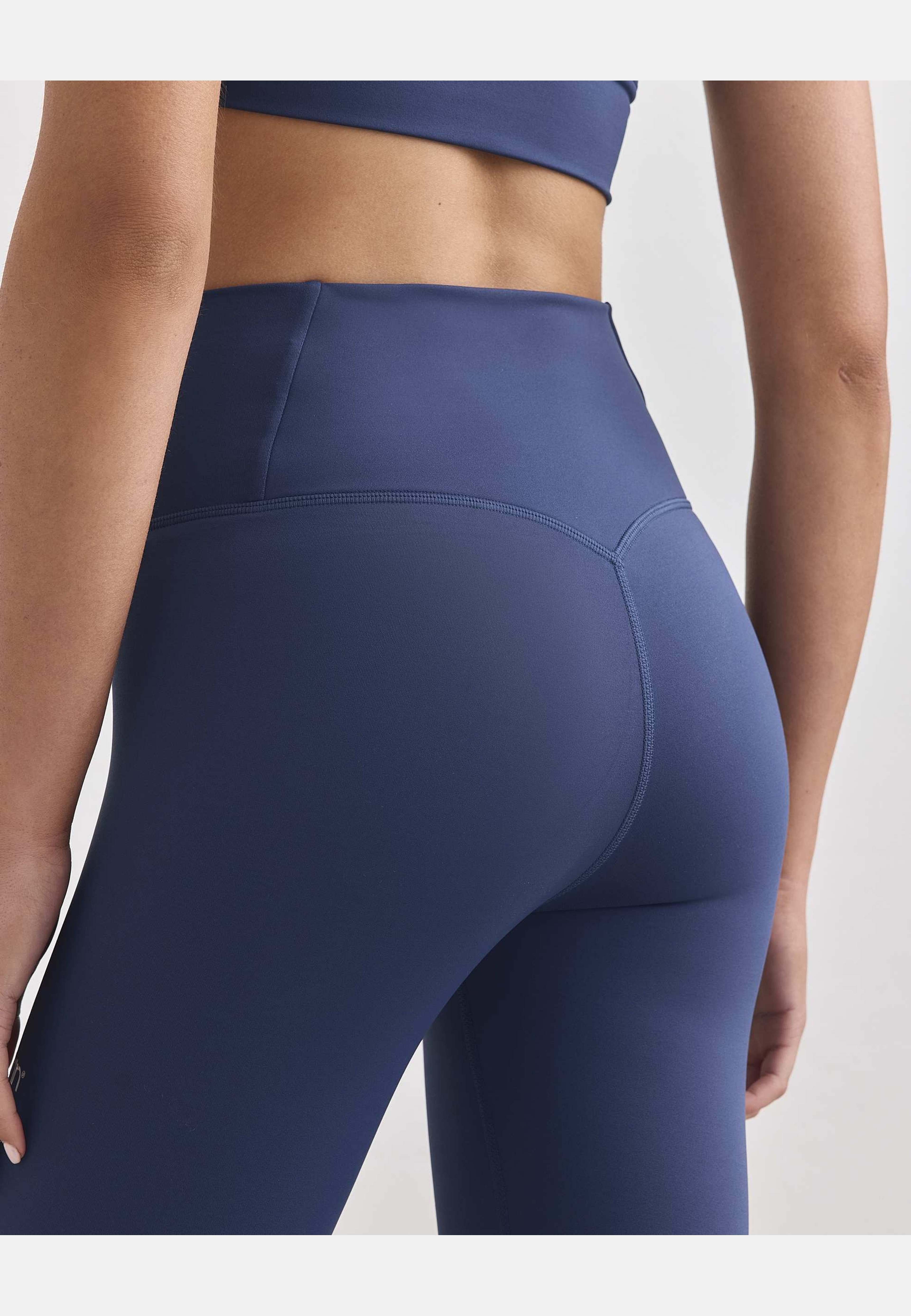 Core Tights, från aim'n, i färgen atlantica. Klicka för att öppna bilden i stort format