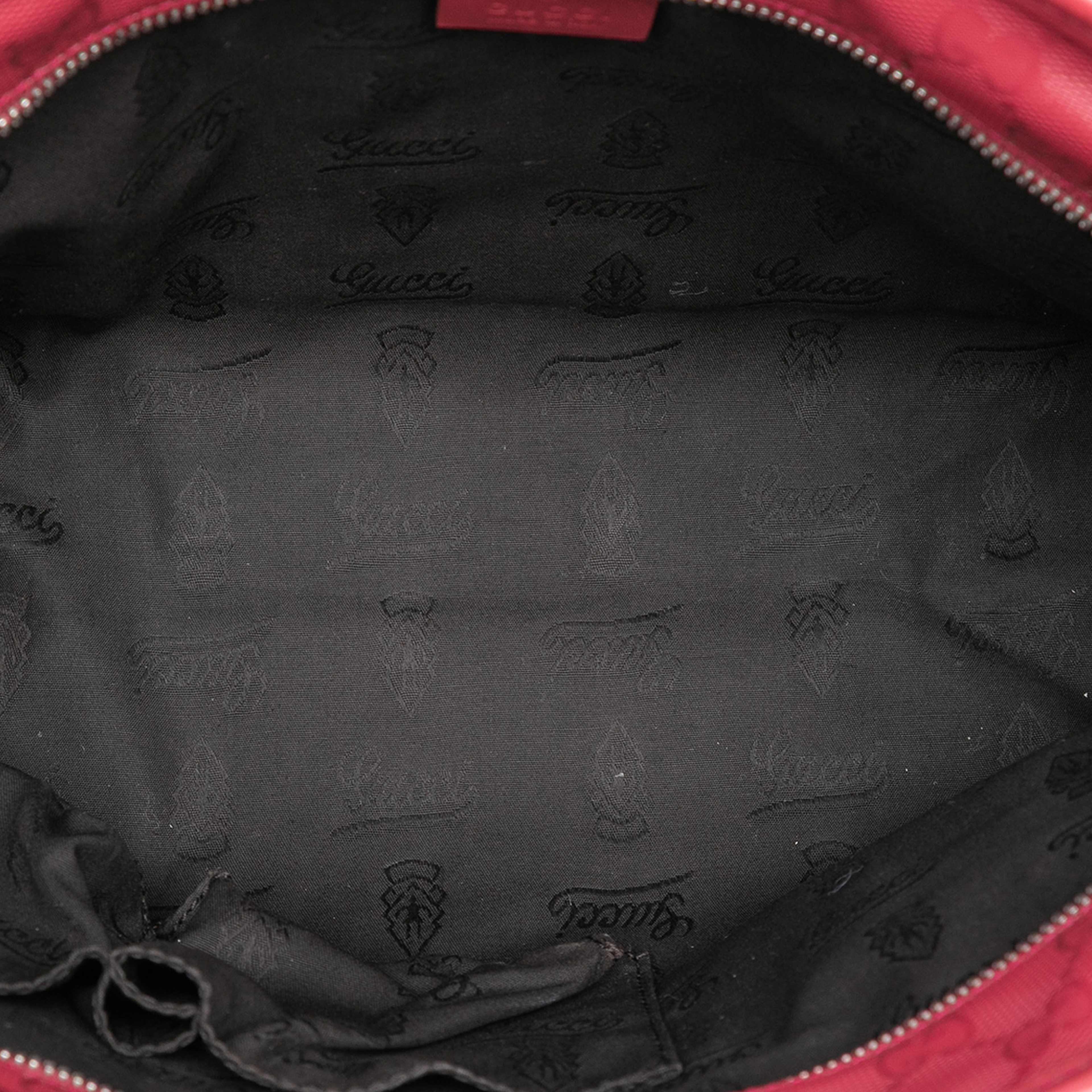 Gucci Gg Imprime Tote, från Luxclusif, i färgen red. Klicka för att öppna bilden i stort format