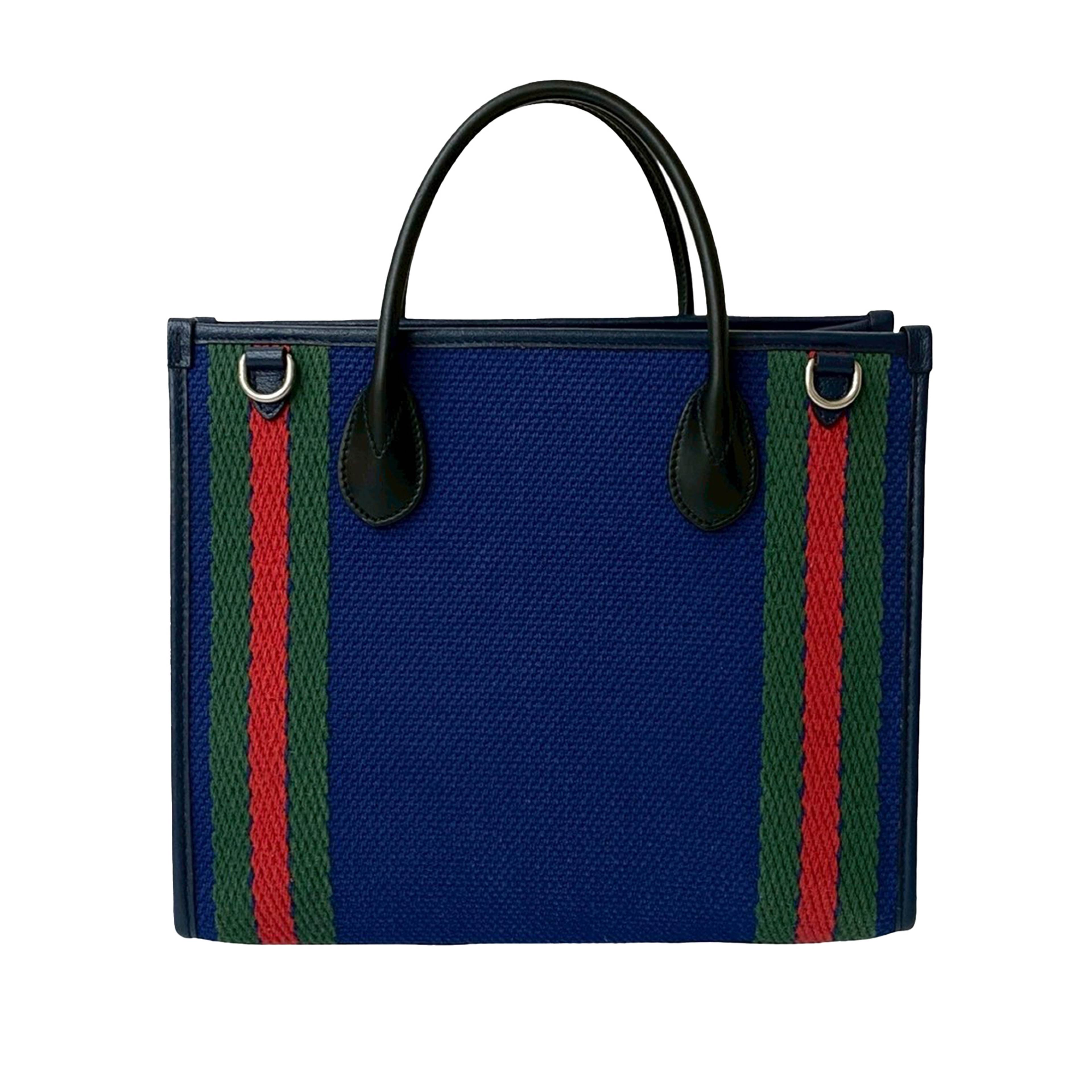 Gucci Canvas Interlocking G Satchel, från Luxclusif, i färgen blå. Klicka för att öppna bilden i stort format