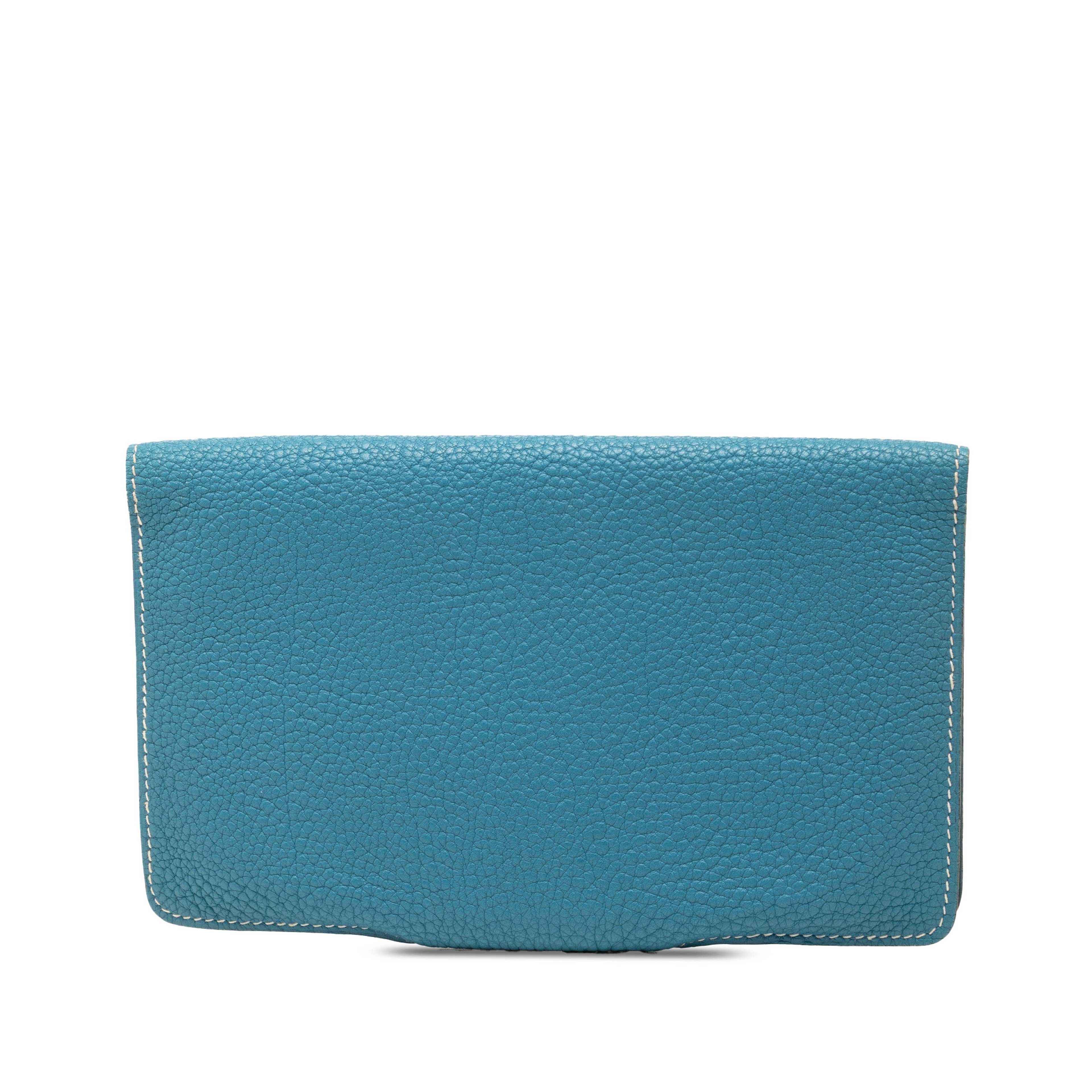 Hermès Togo Dogon Long Wallet, från Luxclusif, i färgen light blue. Klicka för att öppna bilden i stort format