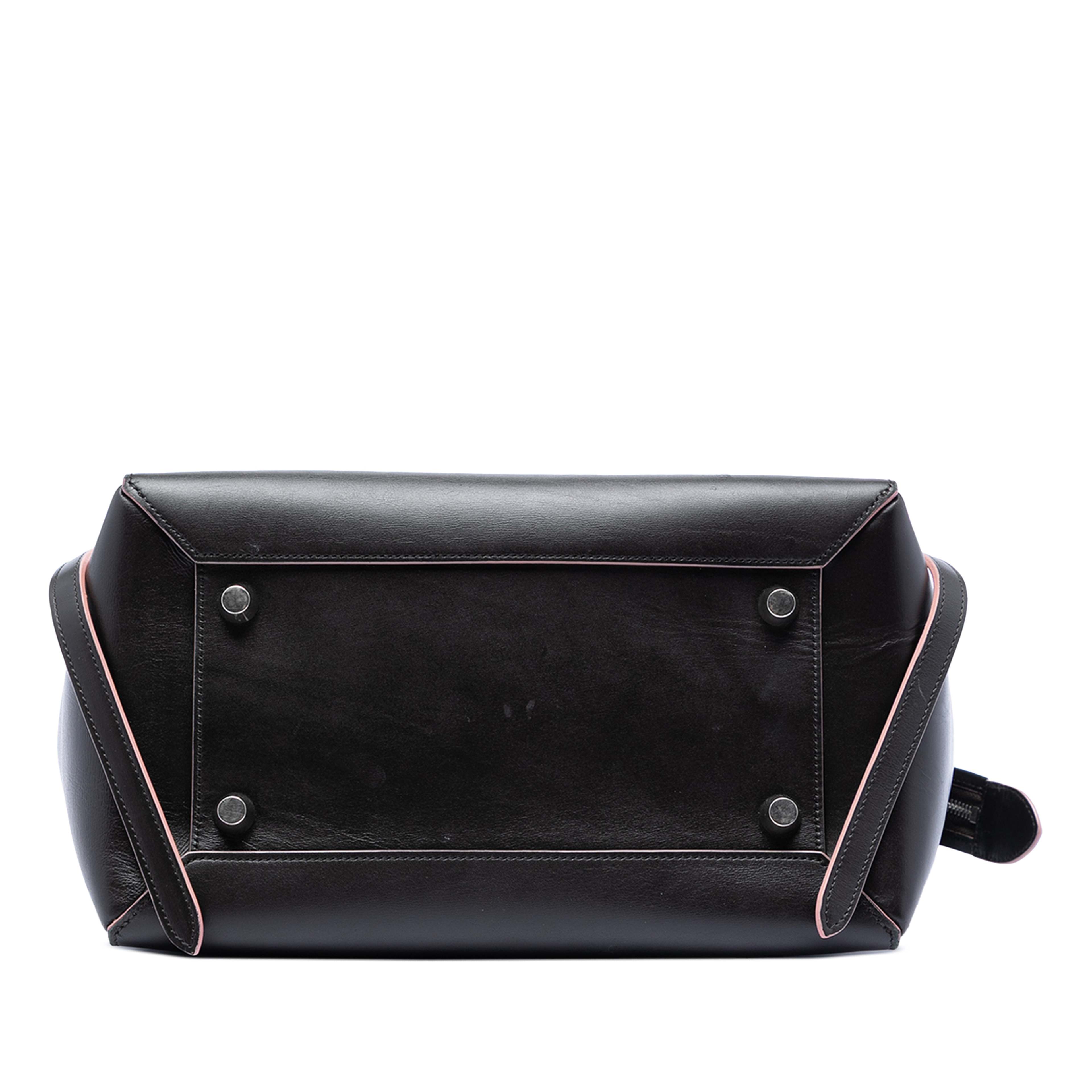 Celine Mini Smooth Calfskin Belt Bag, från Luxclusif, i färgen svart. Klicka för att öppna bilden i stort format