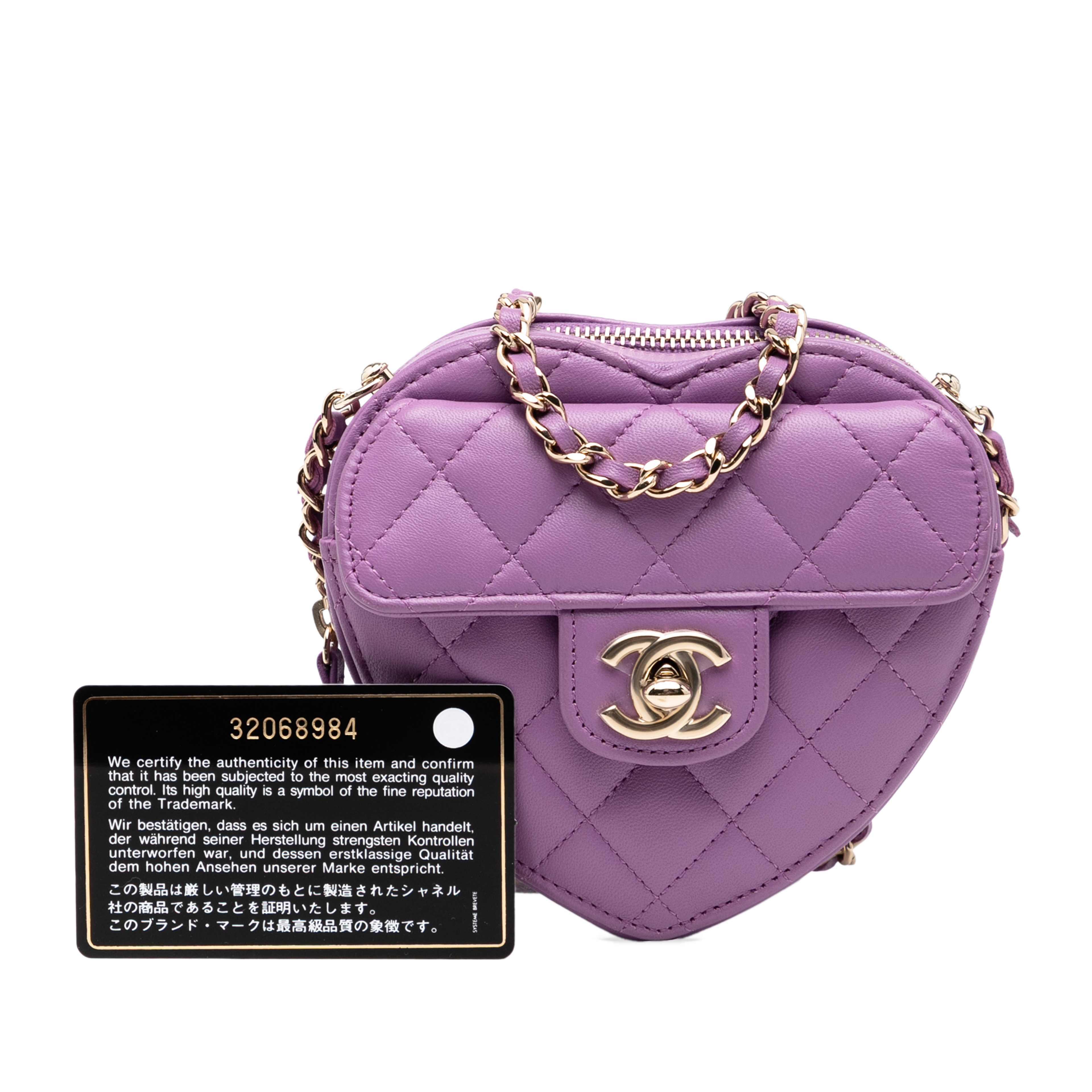 Chanel Mini Lambskin Cc In Love Heart Crossbody, från Luxclusif, i färgen purpur. Klicka för att öppna bilden i stort format