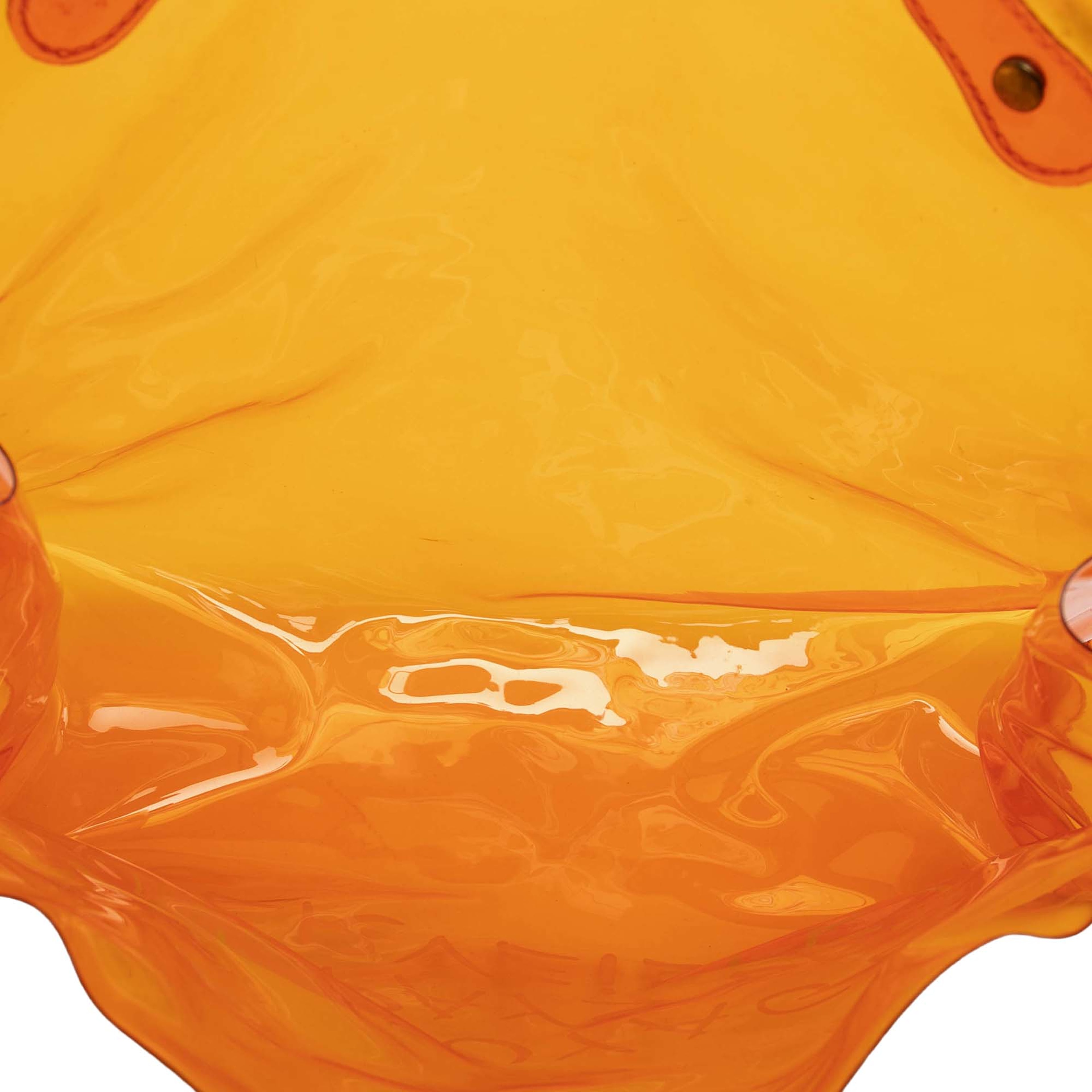 Hermès Vinyl Souvenir De L Exposition Kelly Handbag, från Luxclusif, i färgen orange. Klicka för att öppna bilden i stort format