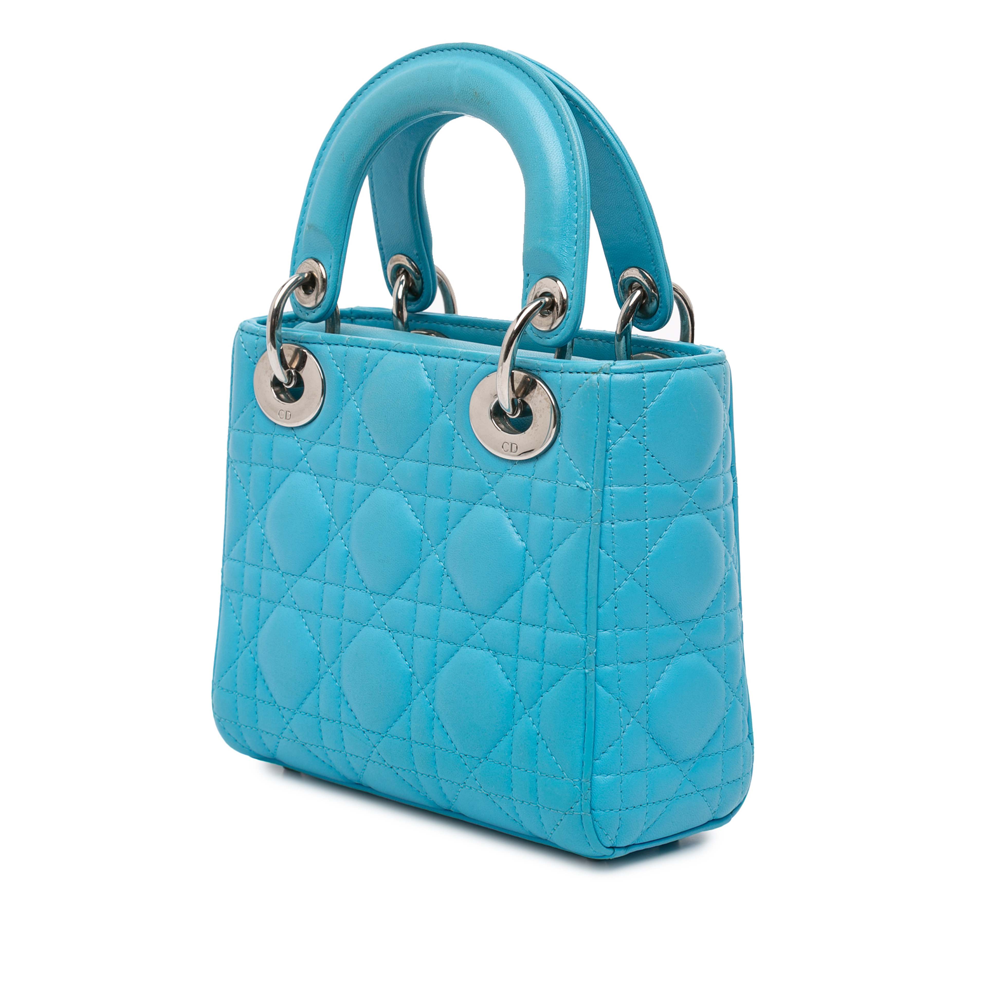 Dior Mini Lambskin Cannage Lady Dior, från Luxclusif, i färgen aqua. Klicka för att öppna bilden i stort format