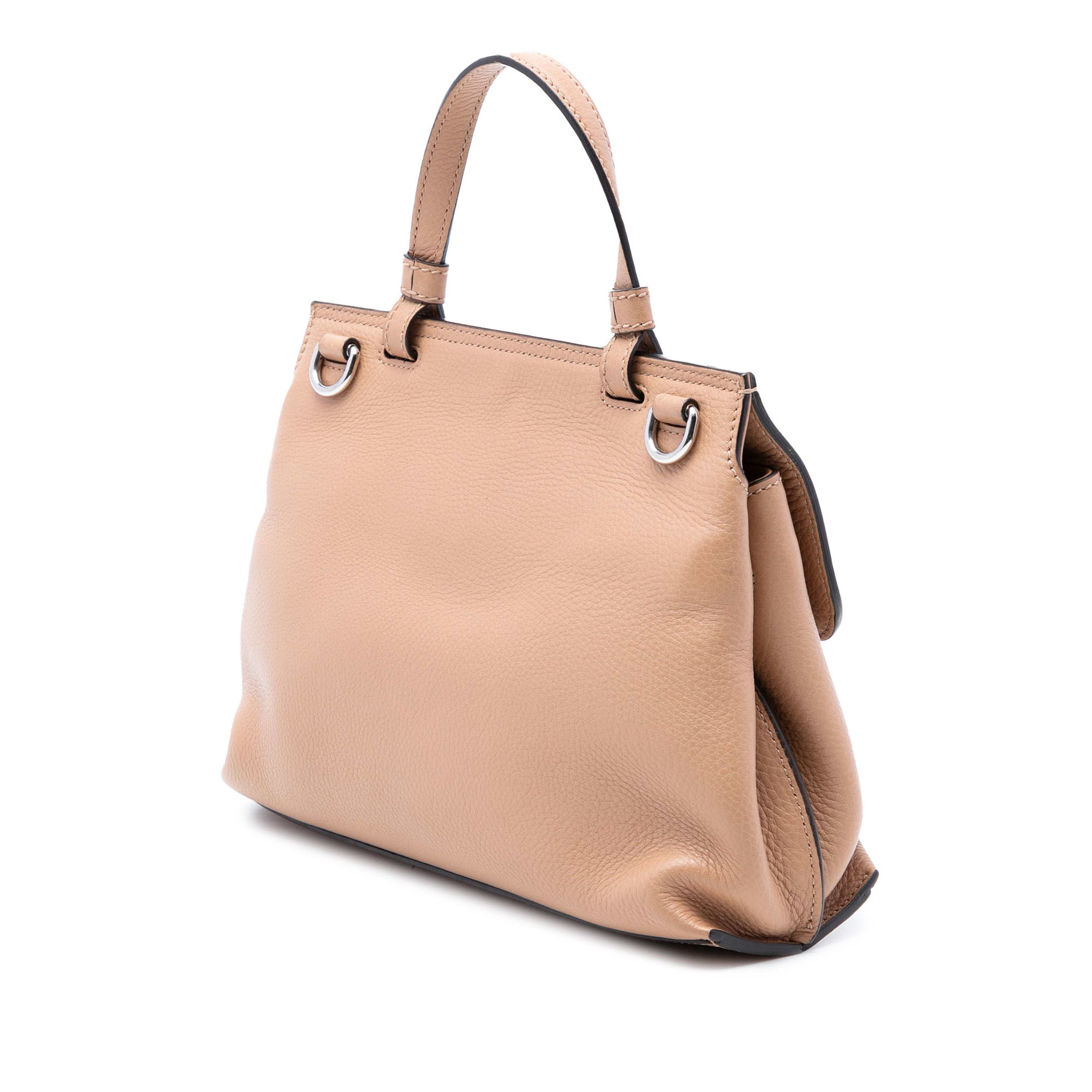 Gucci Small Leather Bamboo Daily Satchel, från Luxclusif, i färgen beige. Klicka för att öppna bilden i stort format