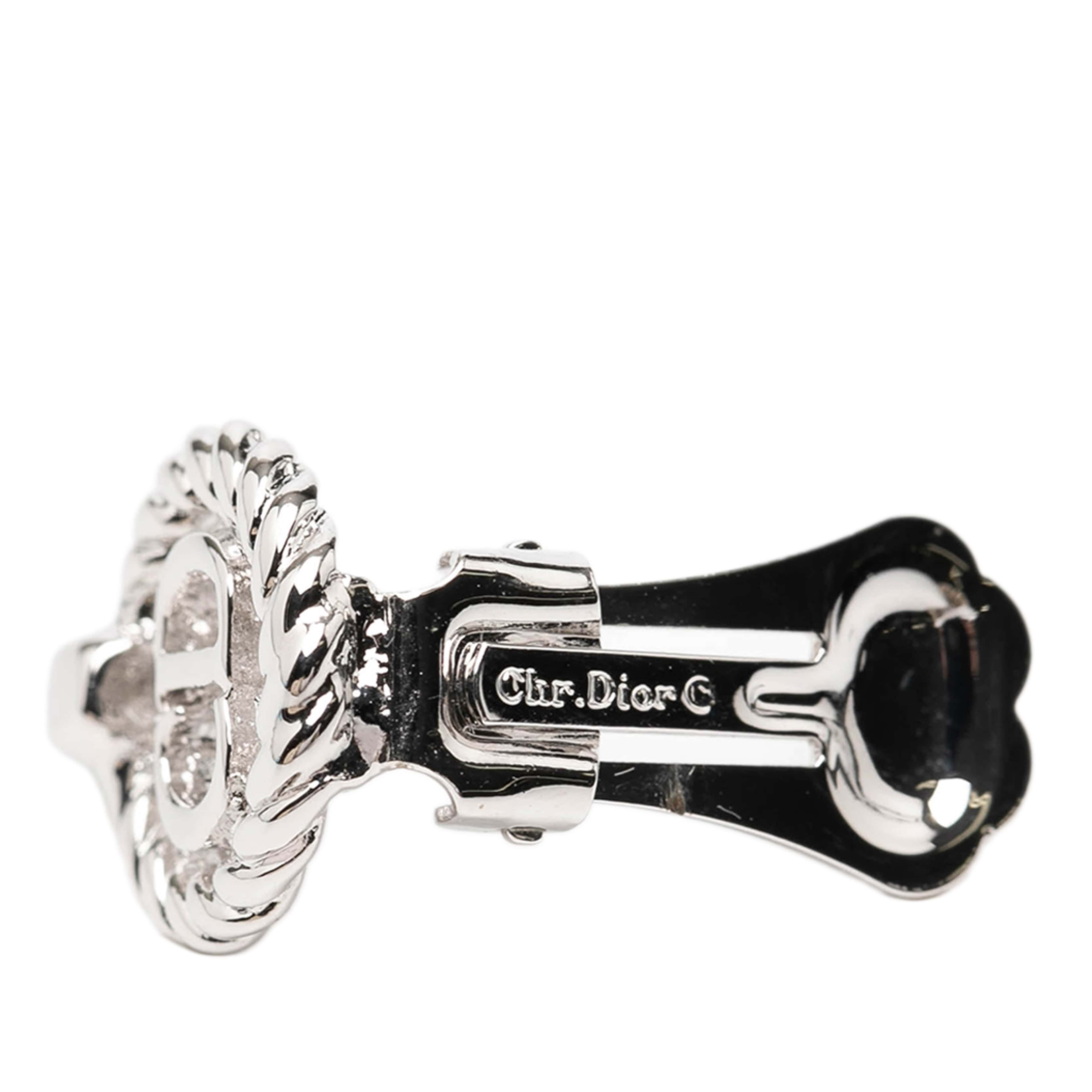 Dior Silver Plated Cd Rope Clip On Earrings, från Luxclusif, i färgen silver. Klicka för att öppna bilden i stort format