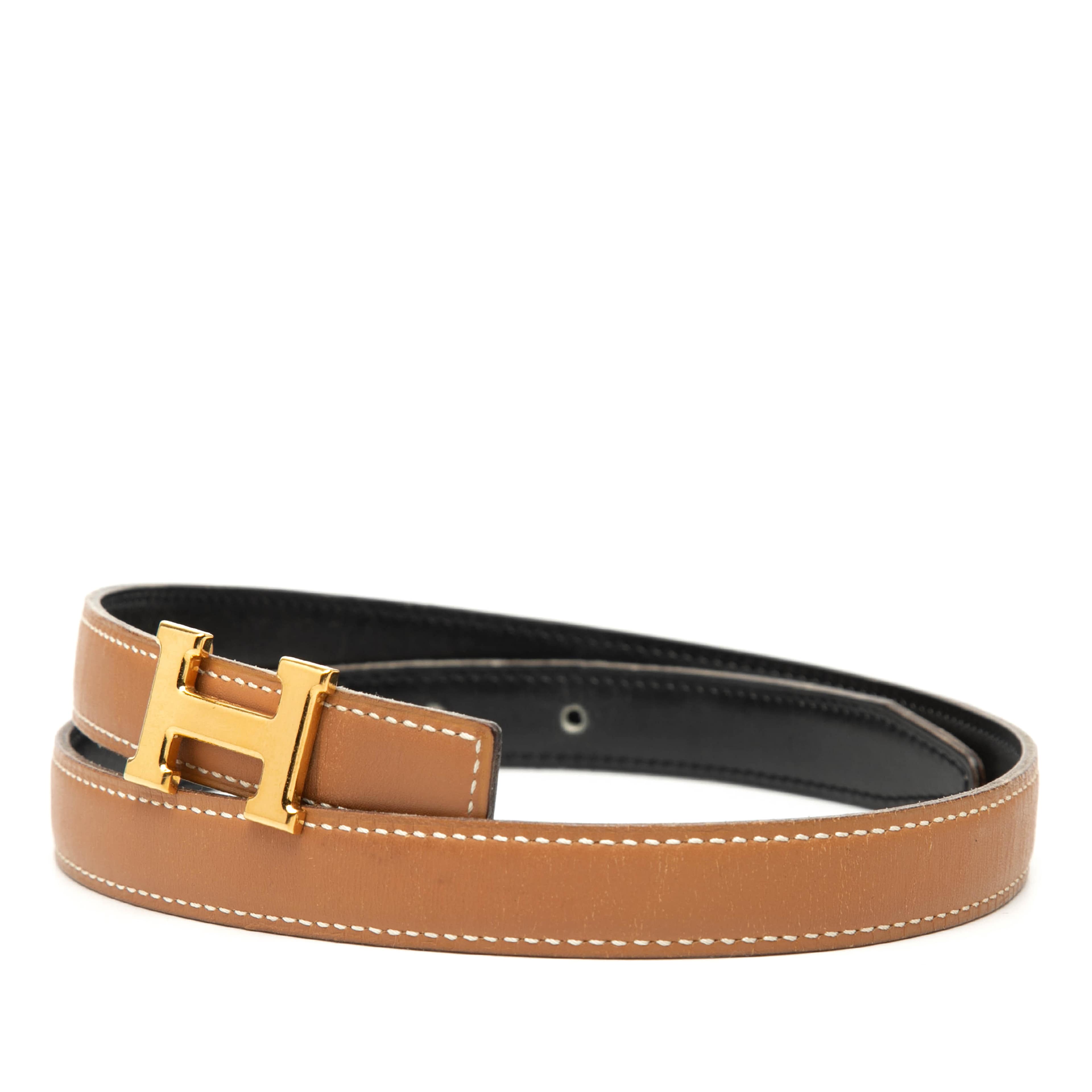 Hermès Gulliver And Box Calf Constance H Reversible Belt, från Luxclusif, i färgen brown. Klicka för att öppna bilden i stort format