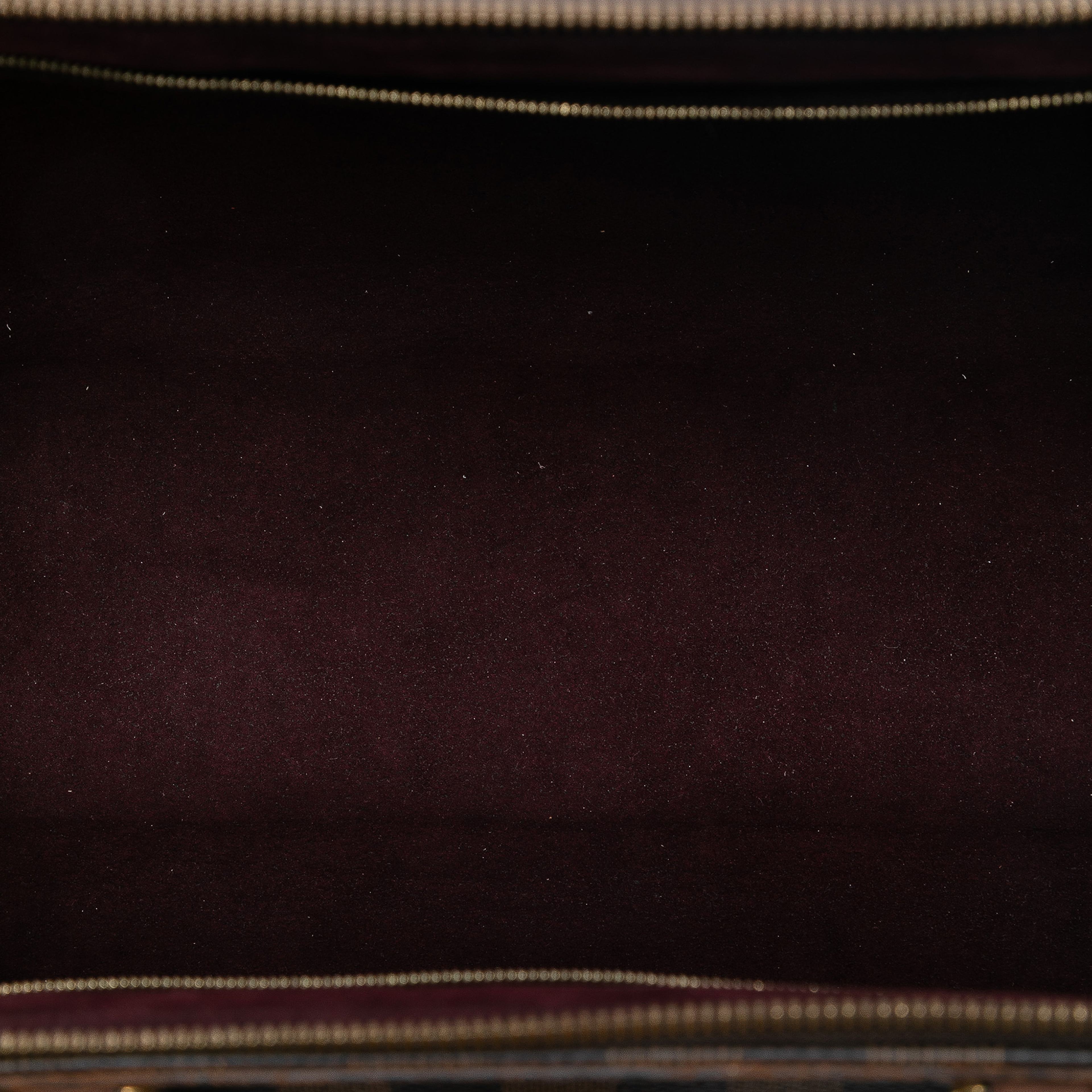 Louis Vuitton Damier Ebene Greenwich Pm, från Luxclusif, i färgen brown. Klicka för att öppna bilden i stort format