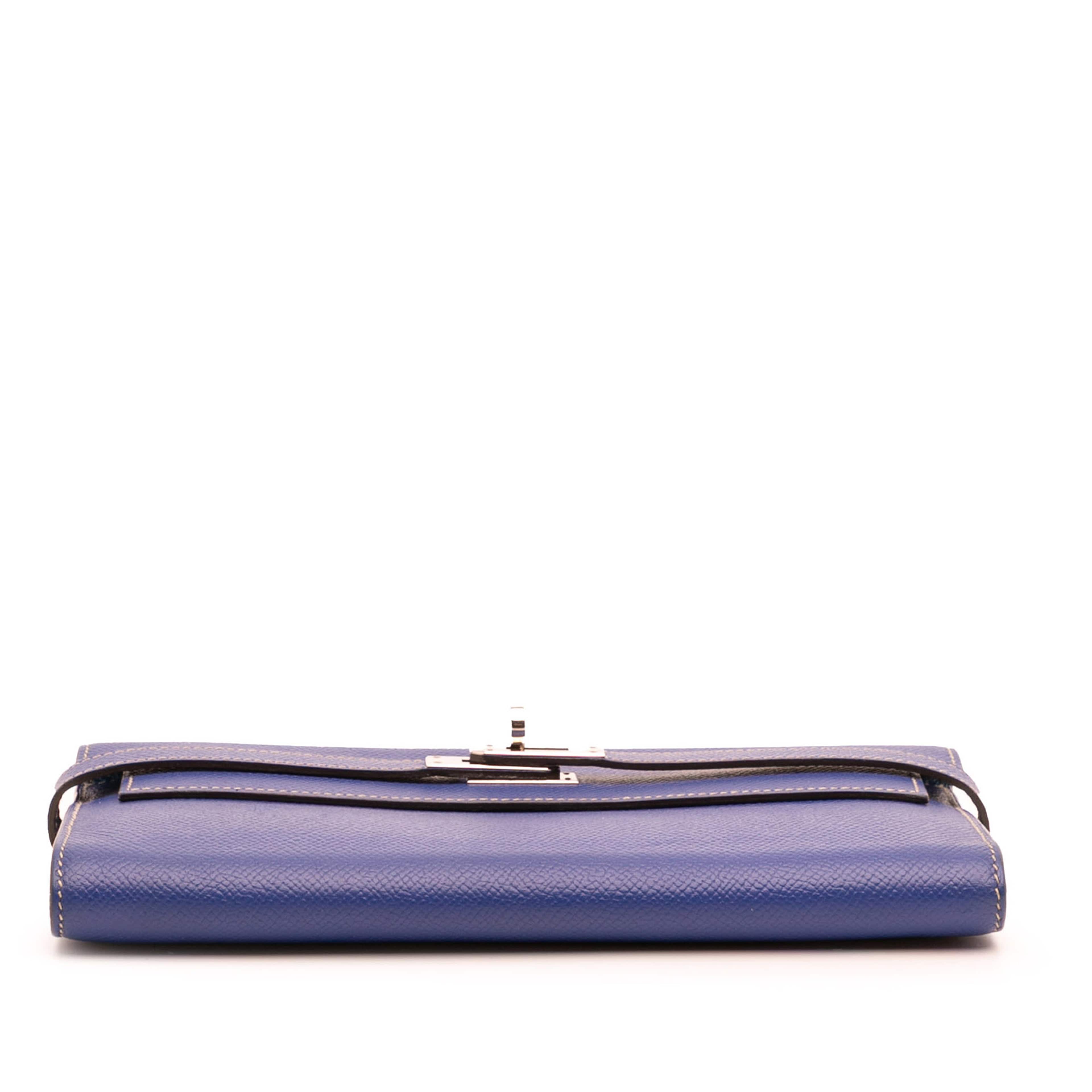 Hermès Epsom Kelly Longue Wallet, från Luxclusif, i färgen blue. Klicka för att öppna bilden i stort format