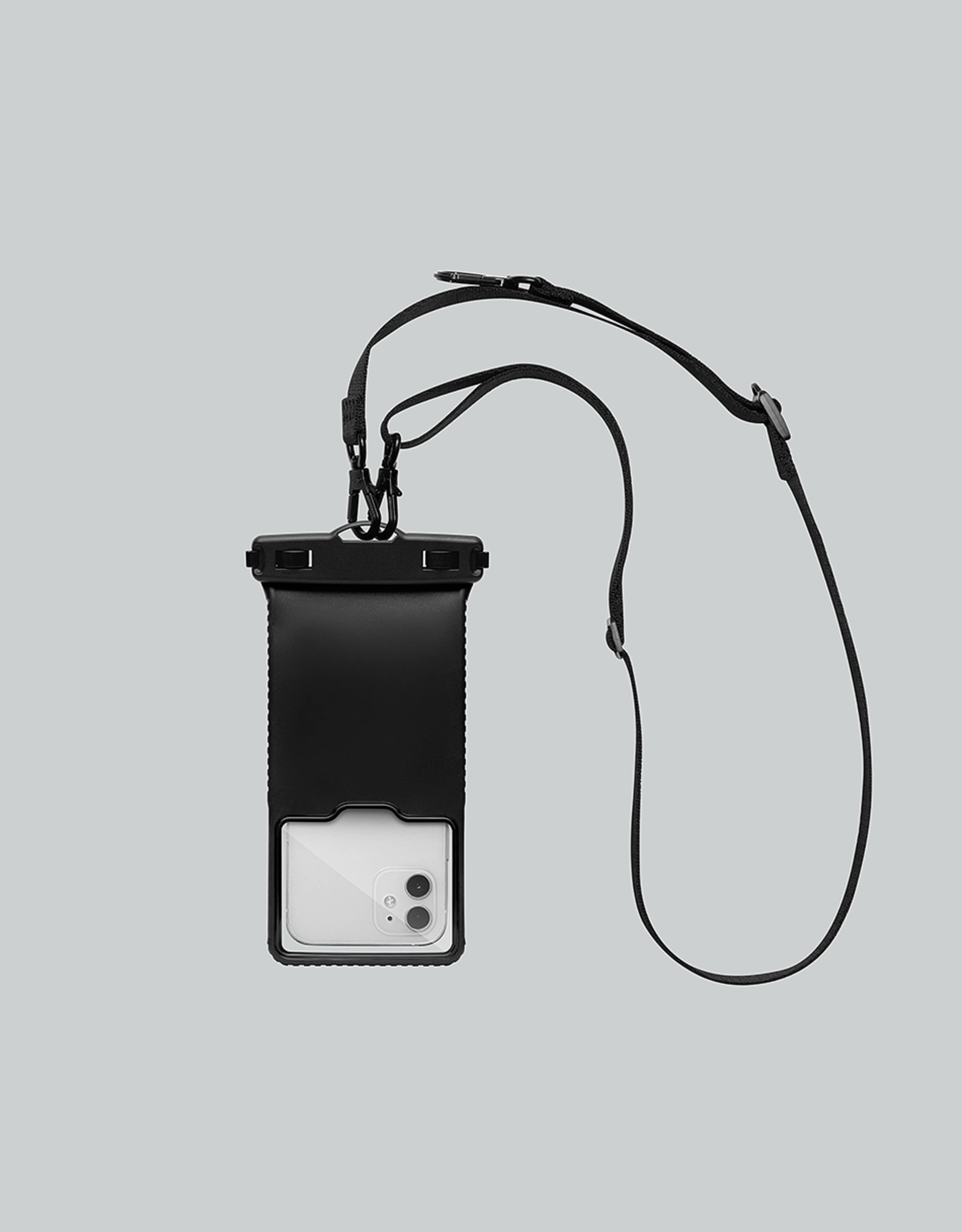 Däsh Waterproof Phone Case, från Gaston Luga, i färgen black. Klicka för att öppna bilden i stort format