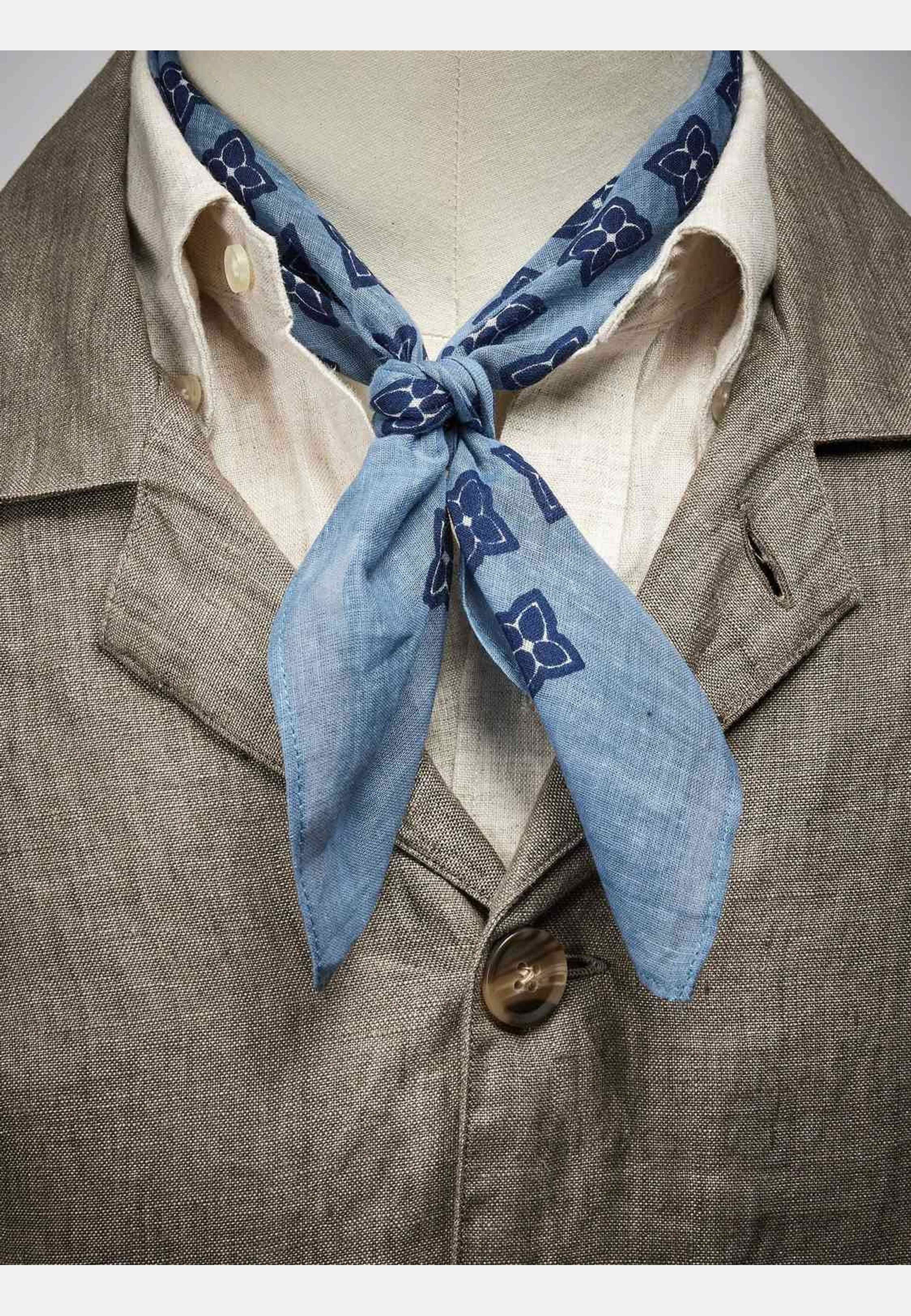 Cotton Patterned Bandana, från John Henric, i färgen light green. Klicka för att öppna bilden i stort format