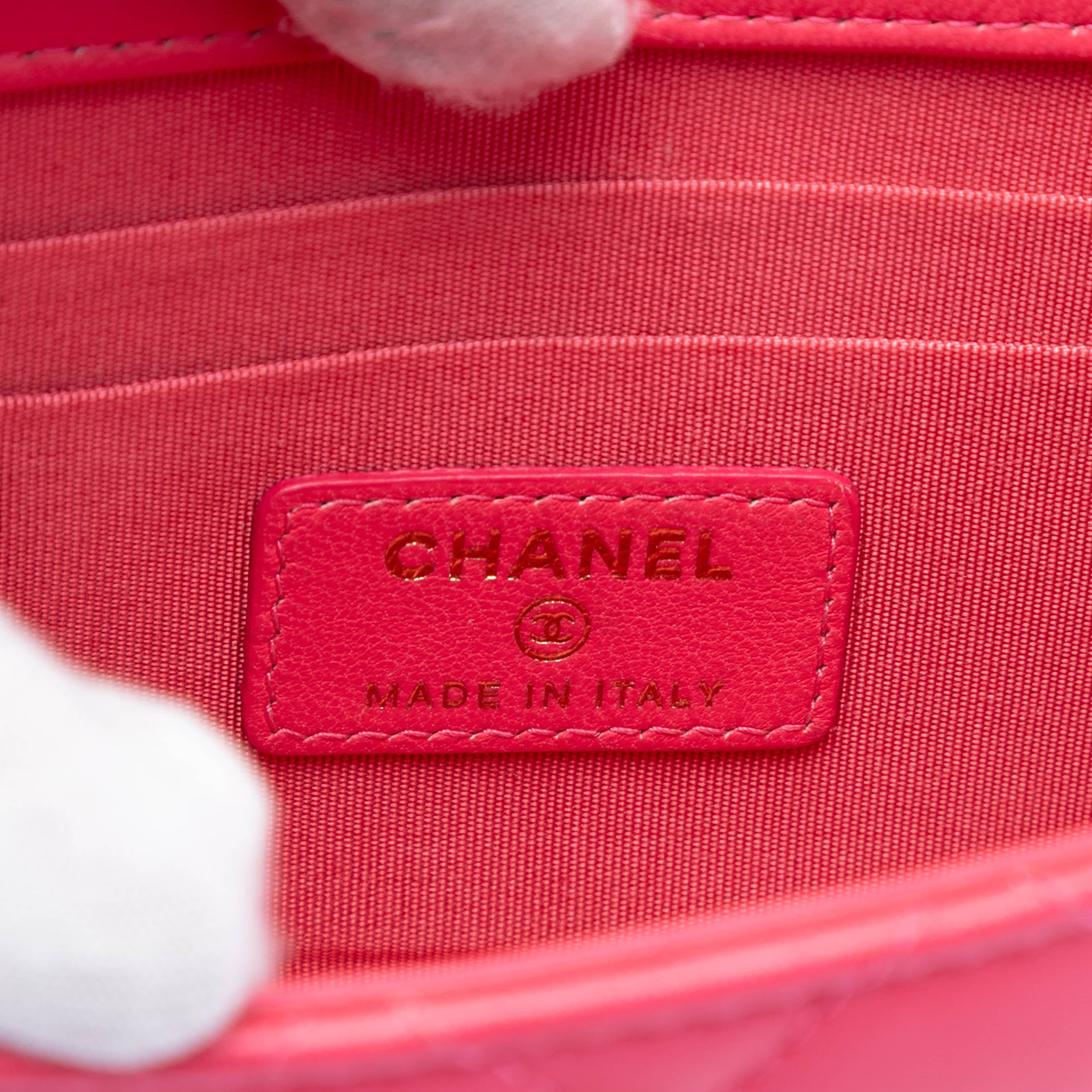 Chanel Mini Quilted Lambskin Trendy Cc Clutch With Chain, från Luxclusif, i färgen pink. Klicka för att öppna bilden i stort format