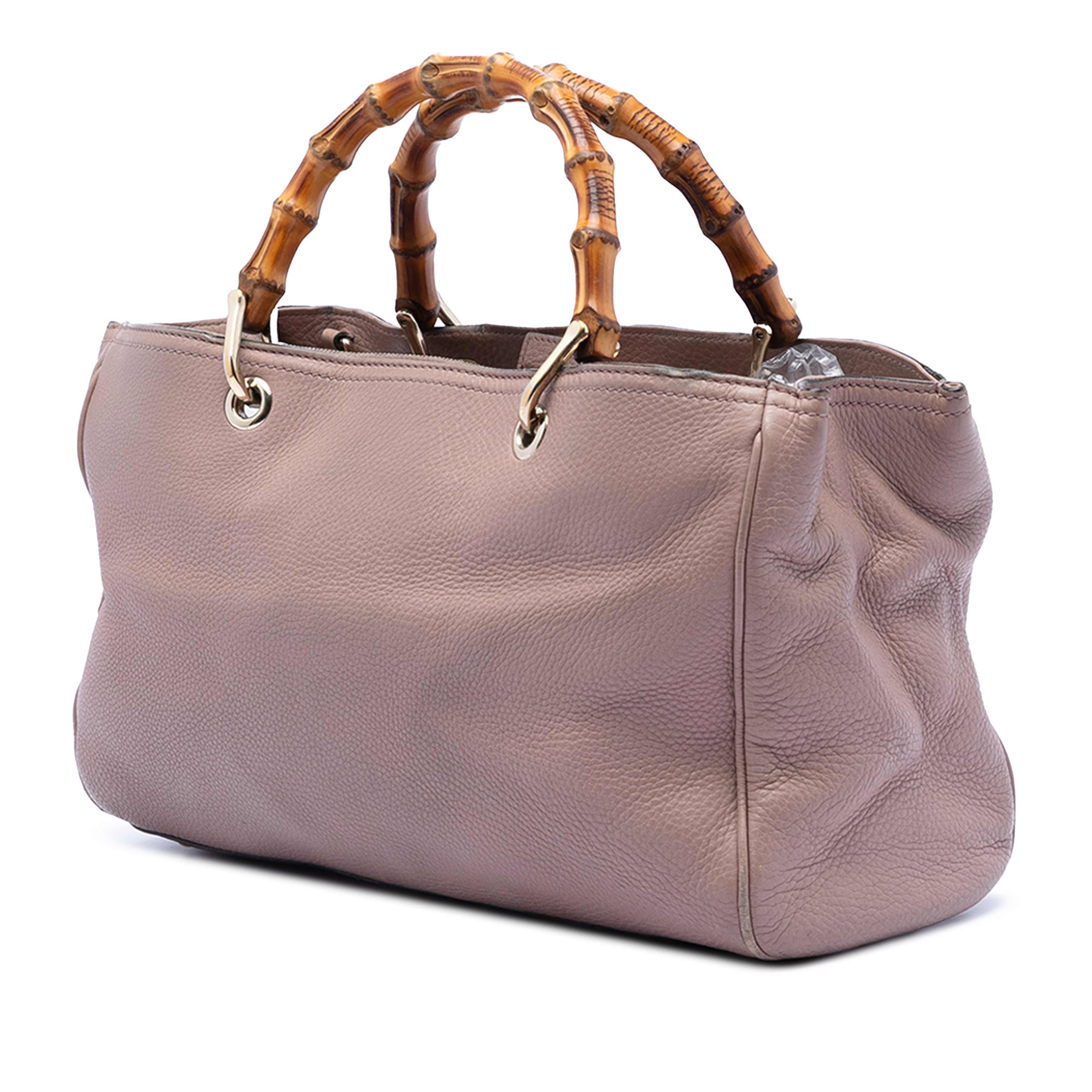 Gucci Medium Calfskin Bamboo Shopper Satchel, från Luxclusif, i färgen brun. Klicka för att öppna bilden i stort format