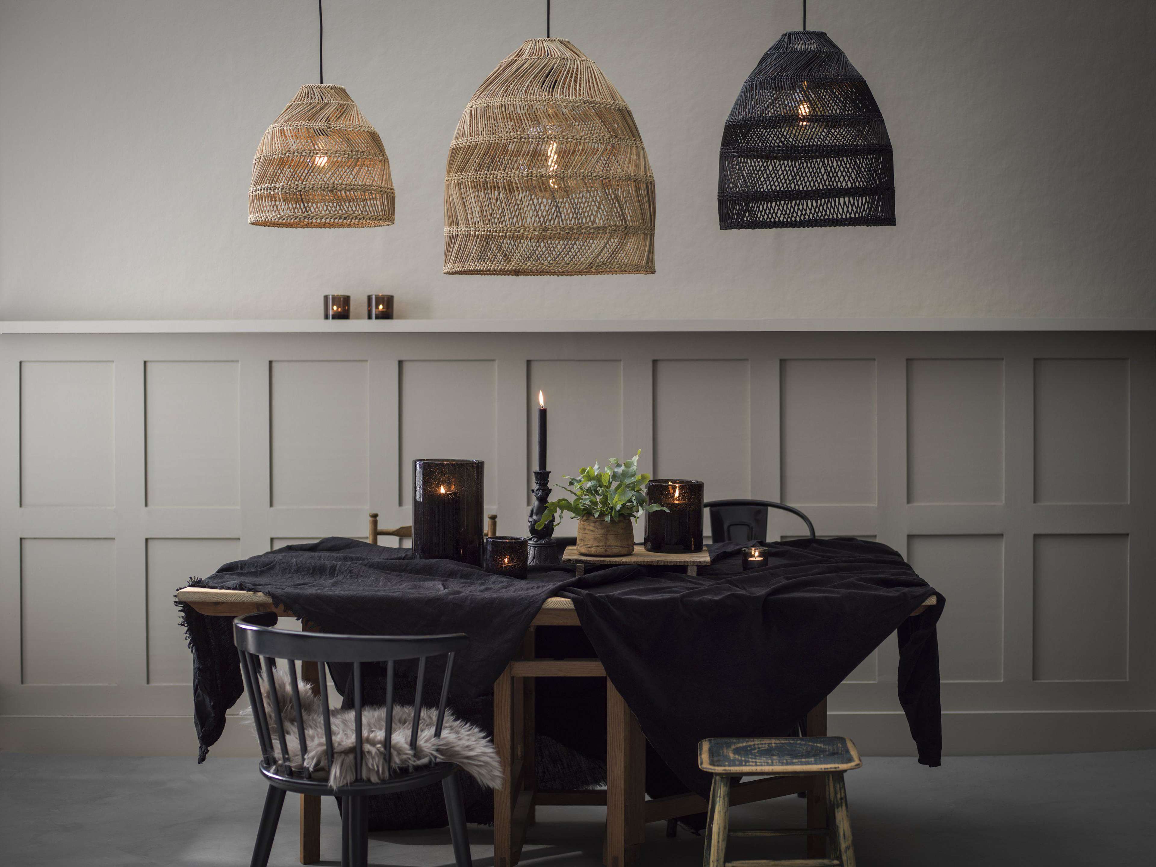 Maja Taklampa M