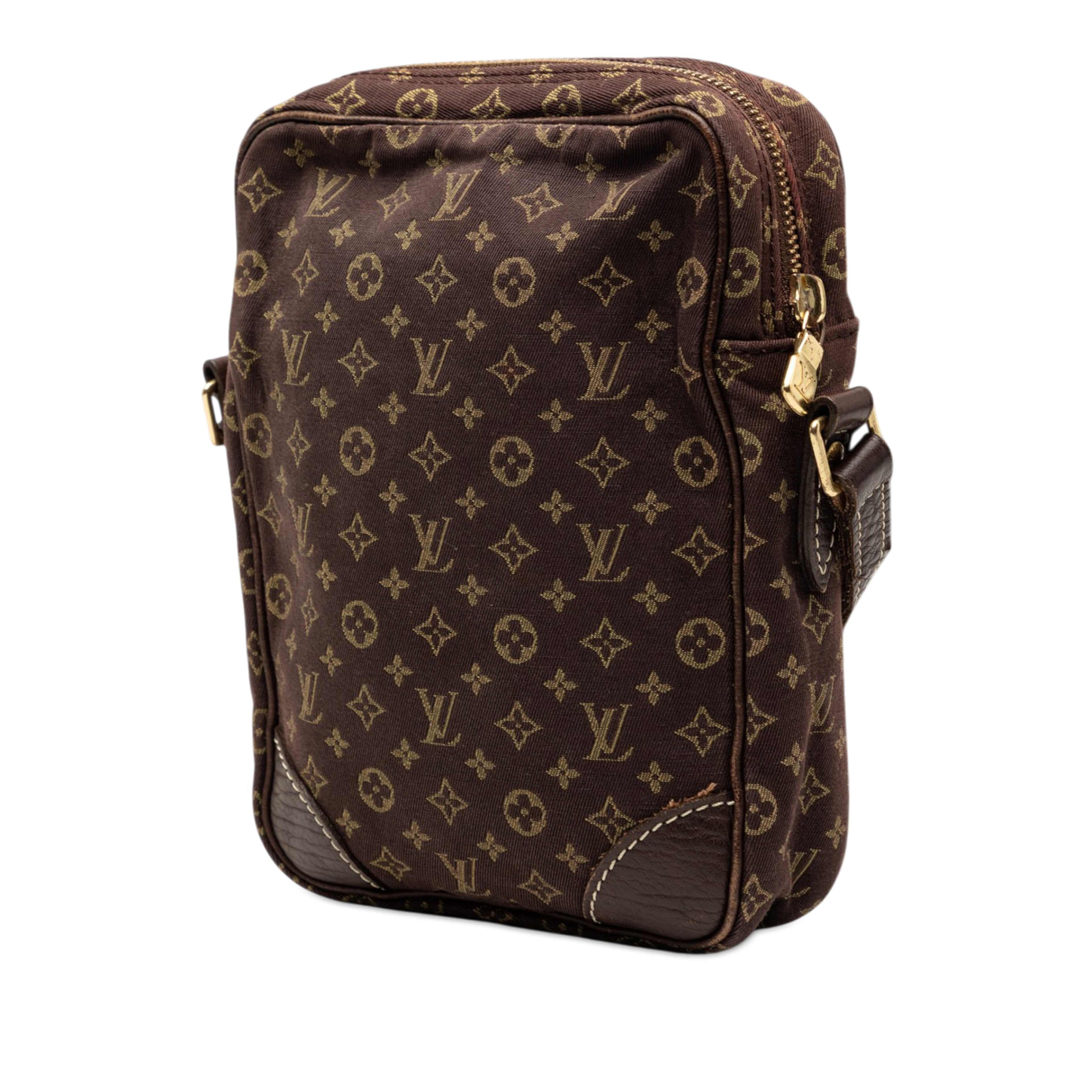 Louis Vuitton Monogram Mini Lin Danube, från Luxclusif, i färgen brown. Klicka för att öppna bilden i stort format