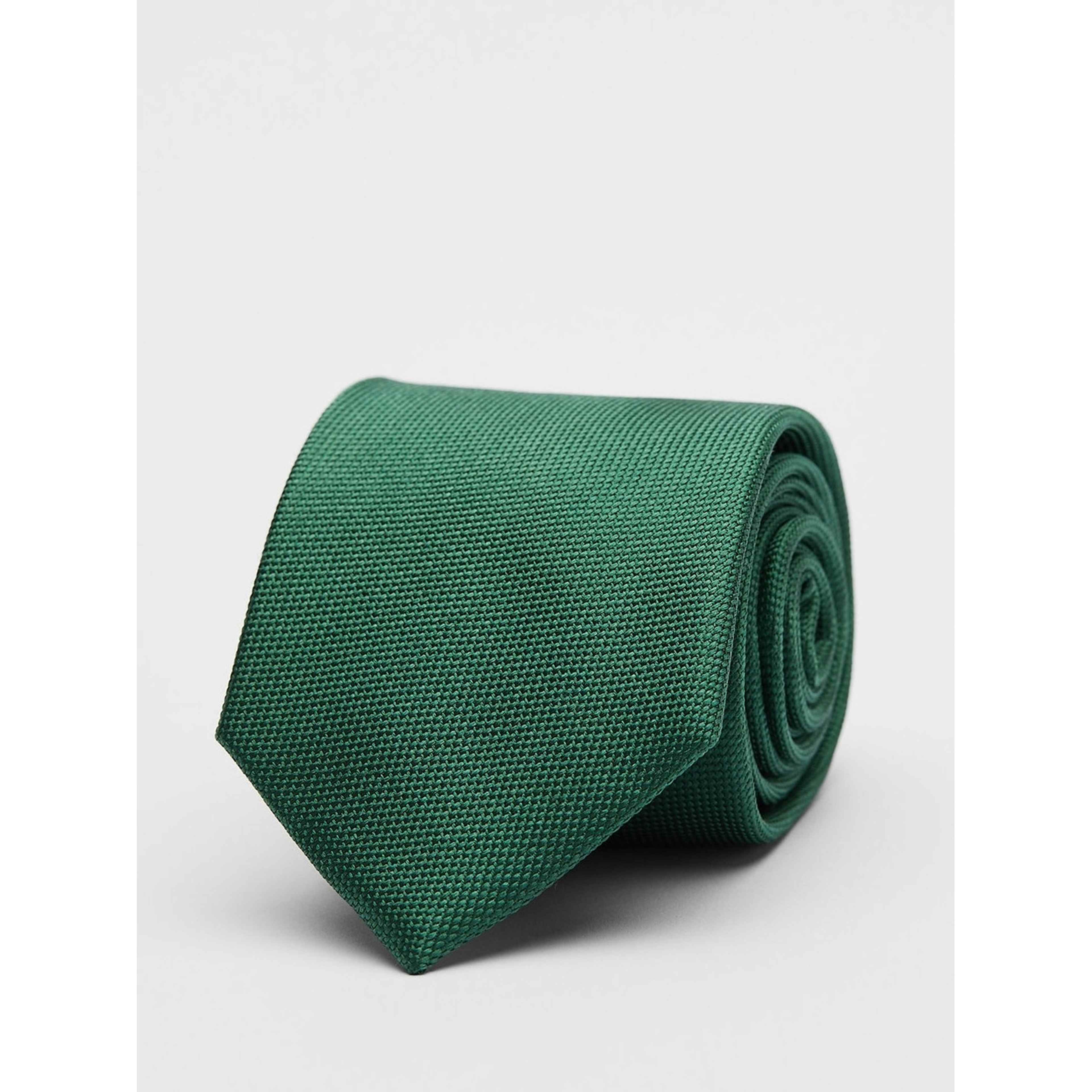 Tie Structure