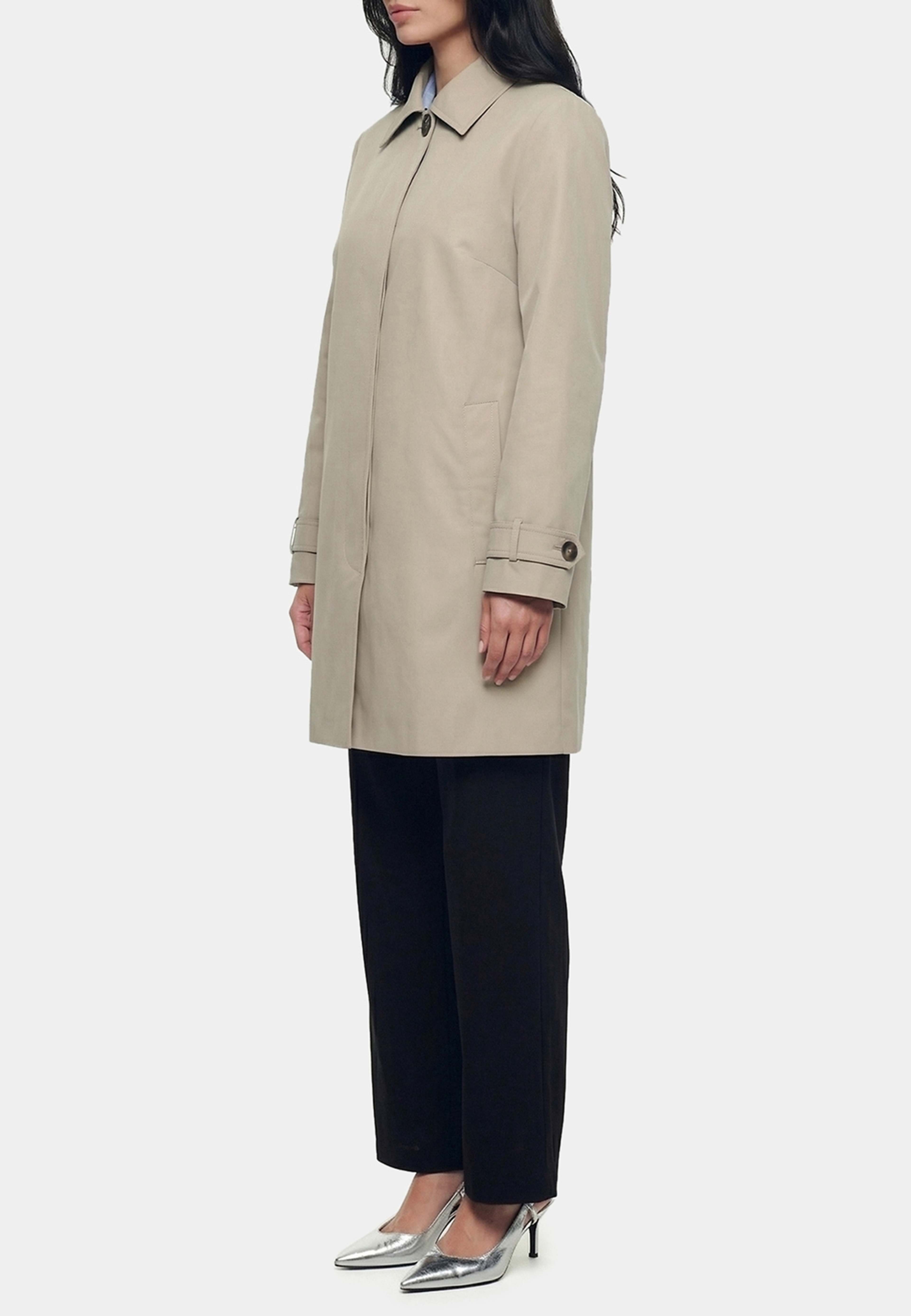 Stacy Coat, från ROCKANDBLUE, i färgen classic beige. Klicka för att öppna bilden i stort format