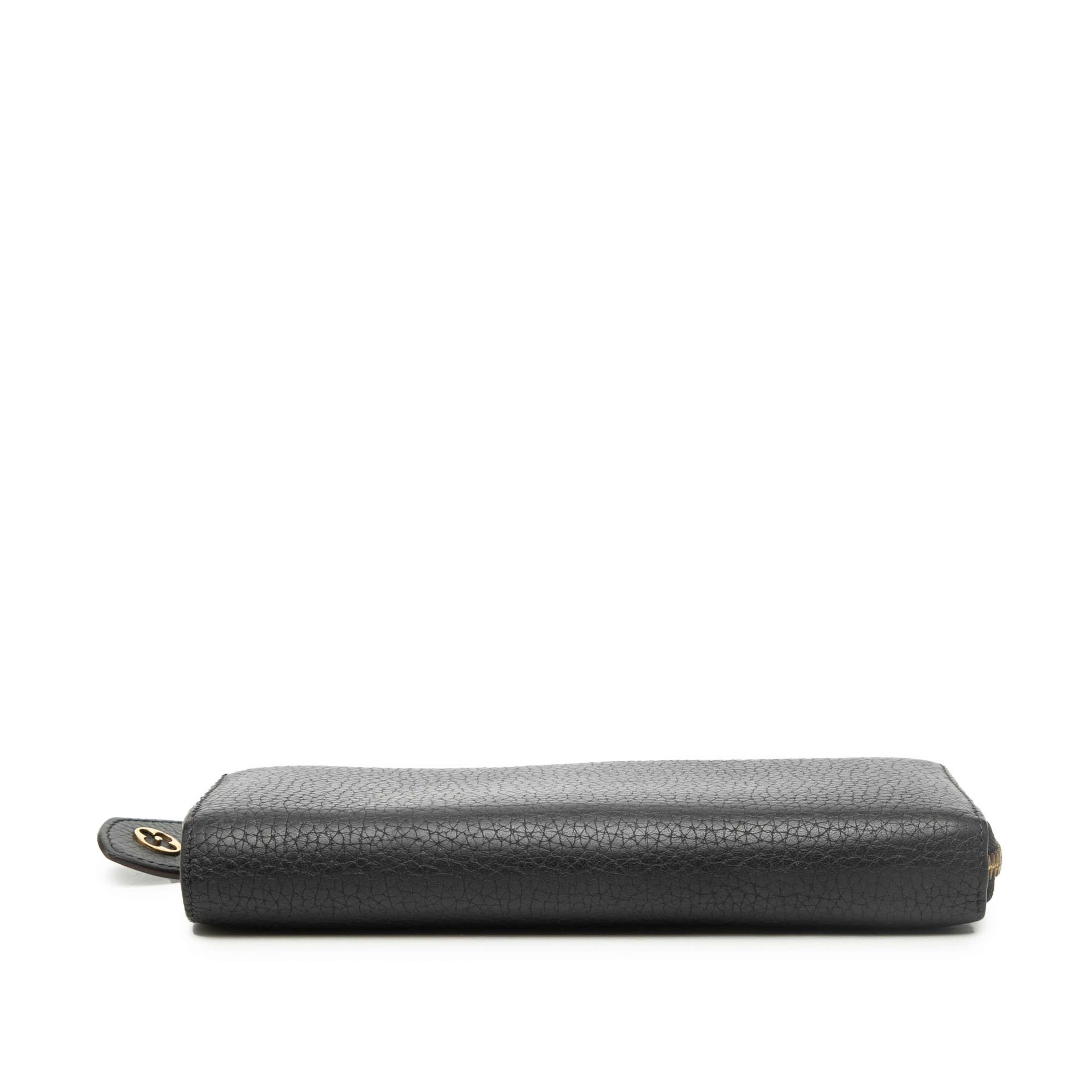 Louis Vuitton Taurillon Comete Zippy Wallet, från Luxclusif, i färgen svart. Klicka för att öppna bilden i stort format