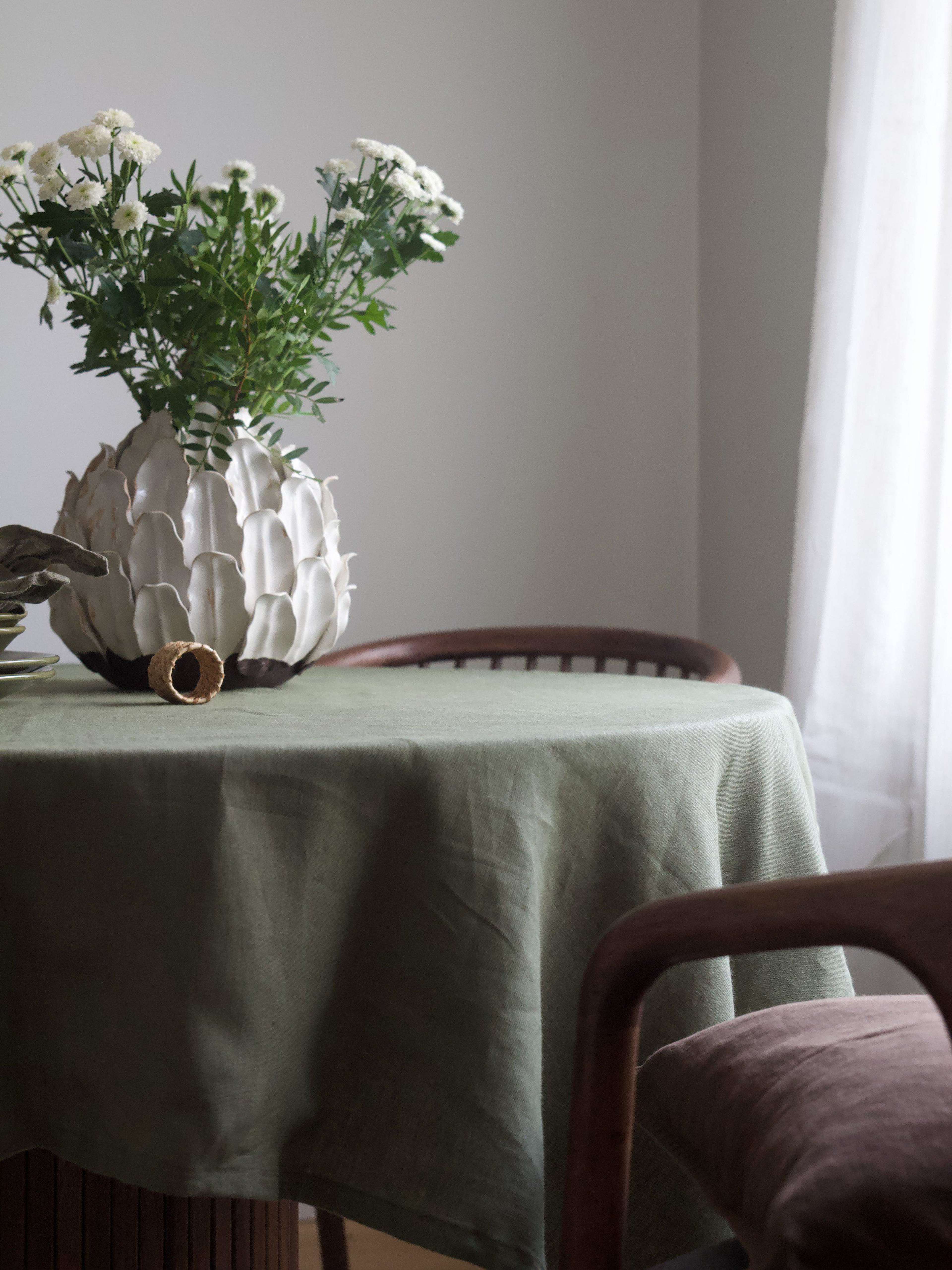 Julie Duk, från Svanefors, i färgen grön. Klicka för att öppna bilden i stort format