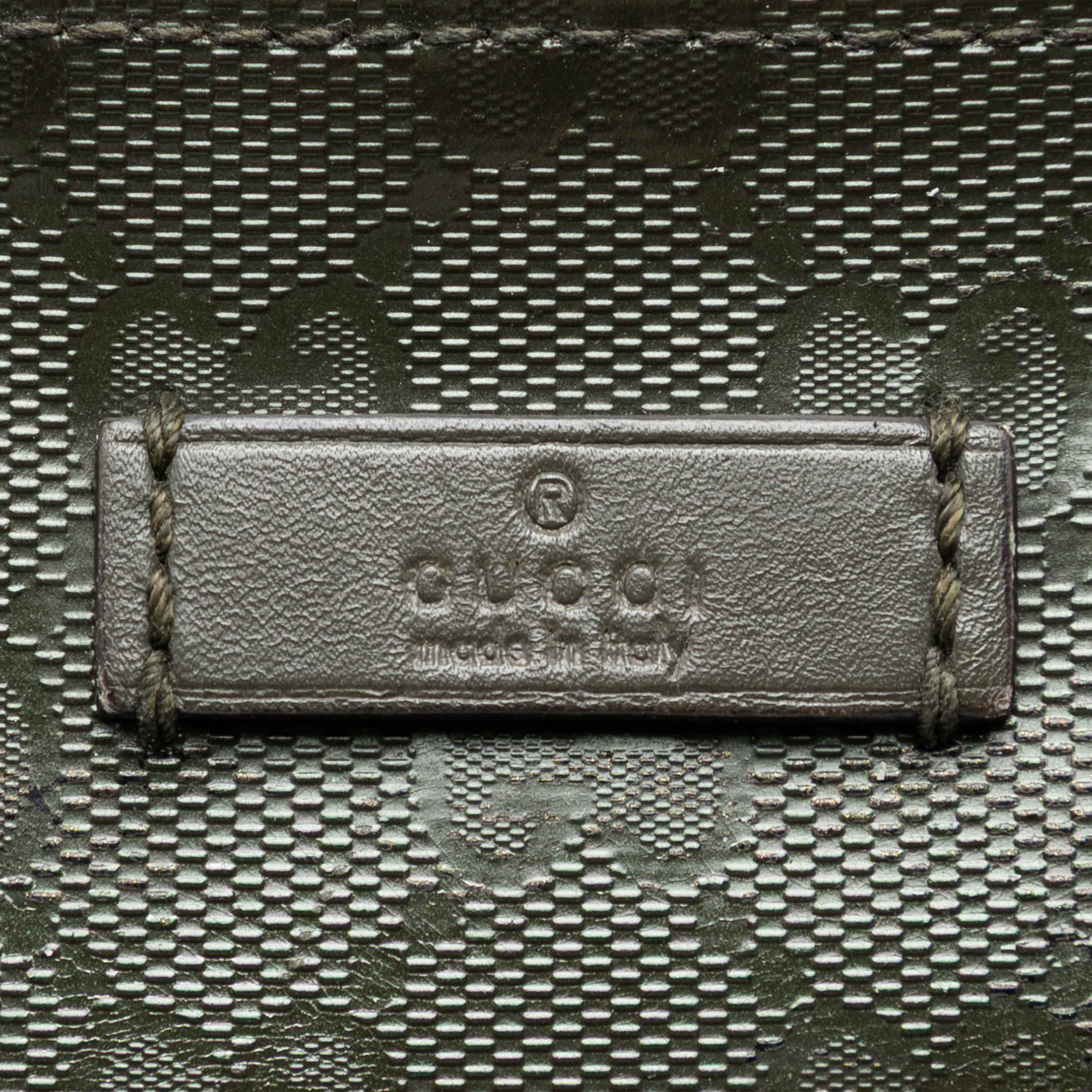 Gucci Gg Imprime Crossbody, från Luxclusif, i färgen khaki. Klicka för att öppna bilden i stort format