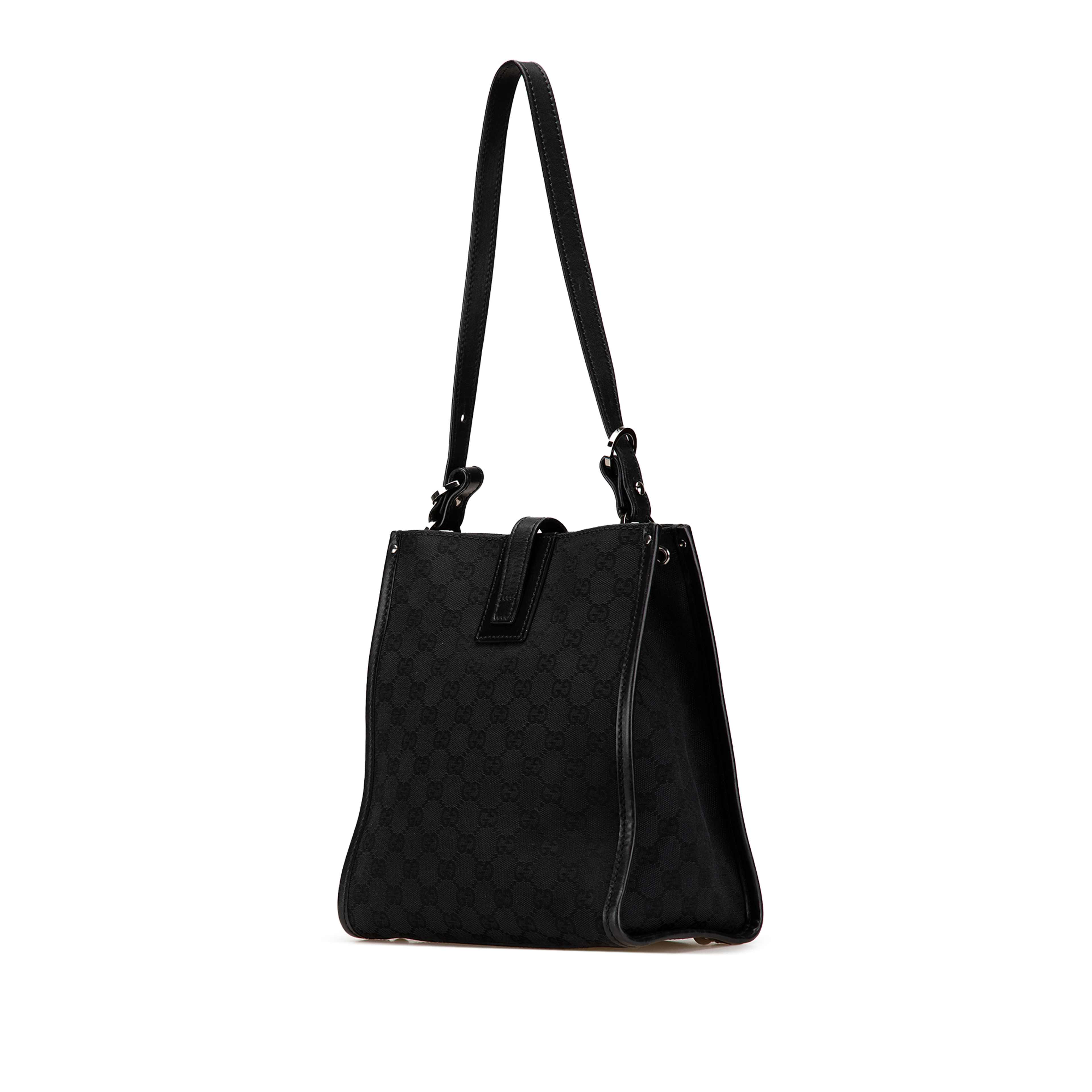 Gucci Gg Canvas Shoulder Bag, från Luxclusif, i färgen black. Klicka för att öppna bilden i stort format