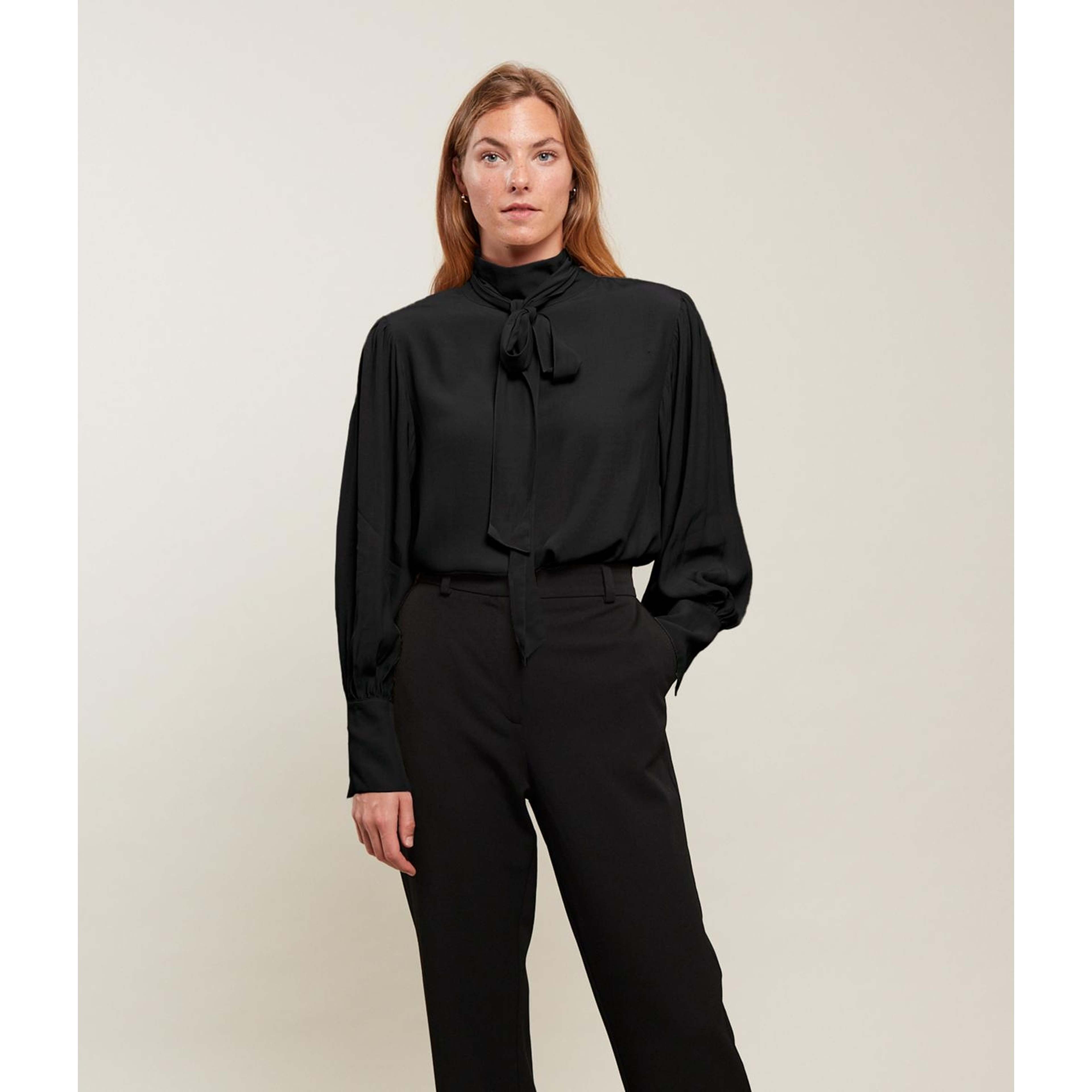 Lisa Blouse