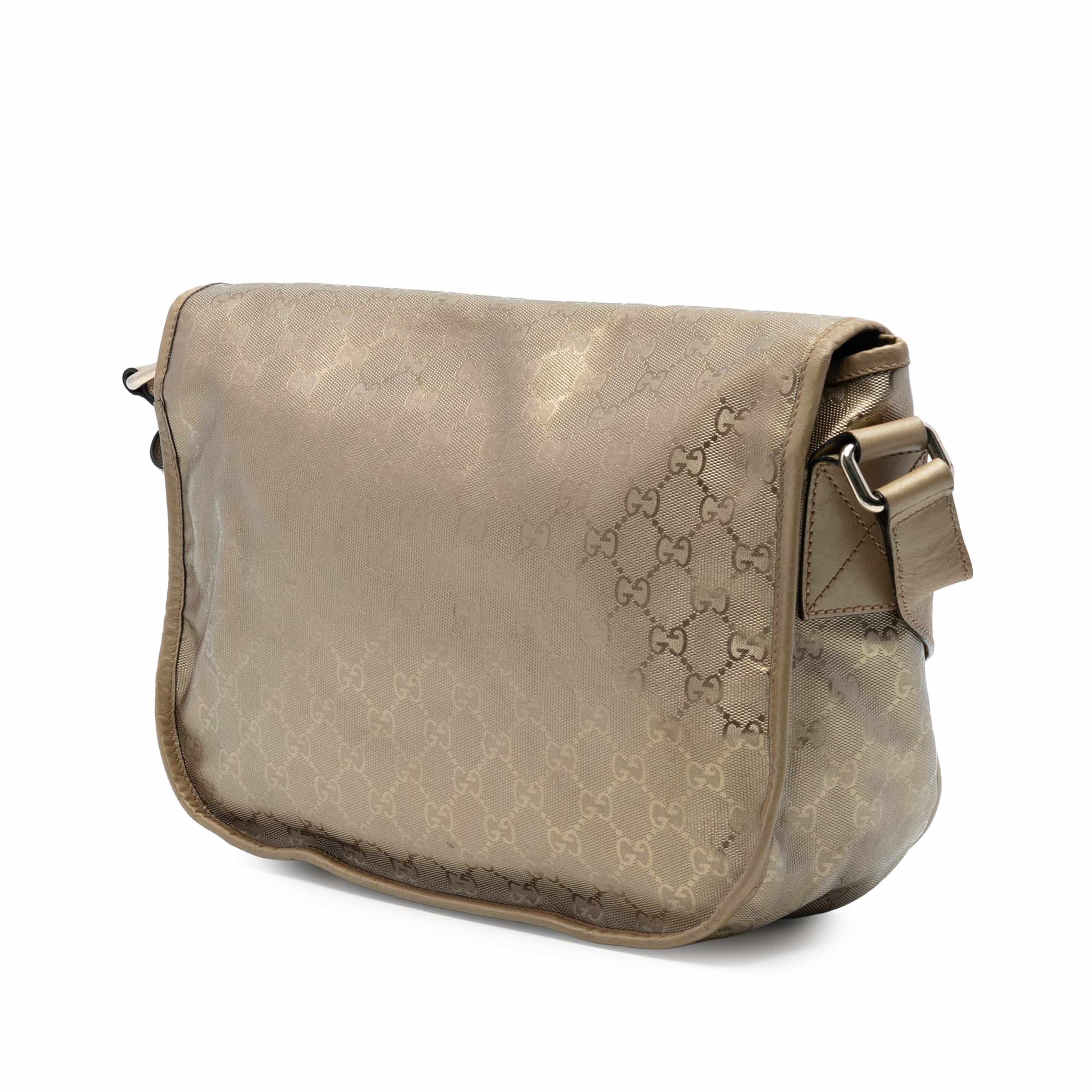 Gucci Gg Imprime Crossbody, från Luxclusif, i färgen gold. Klicka för att öppna bilden i stort format