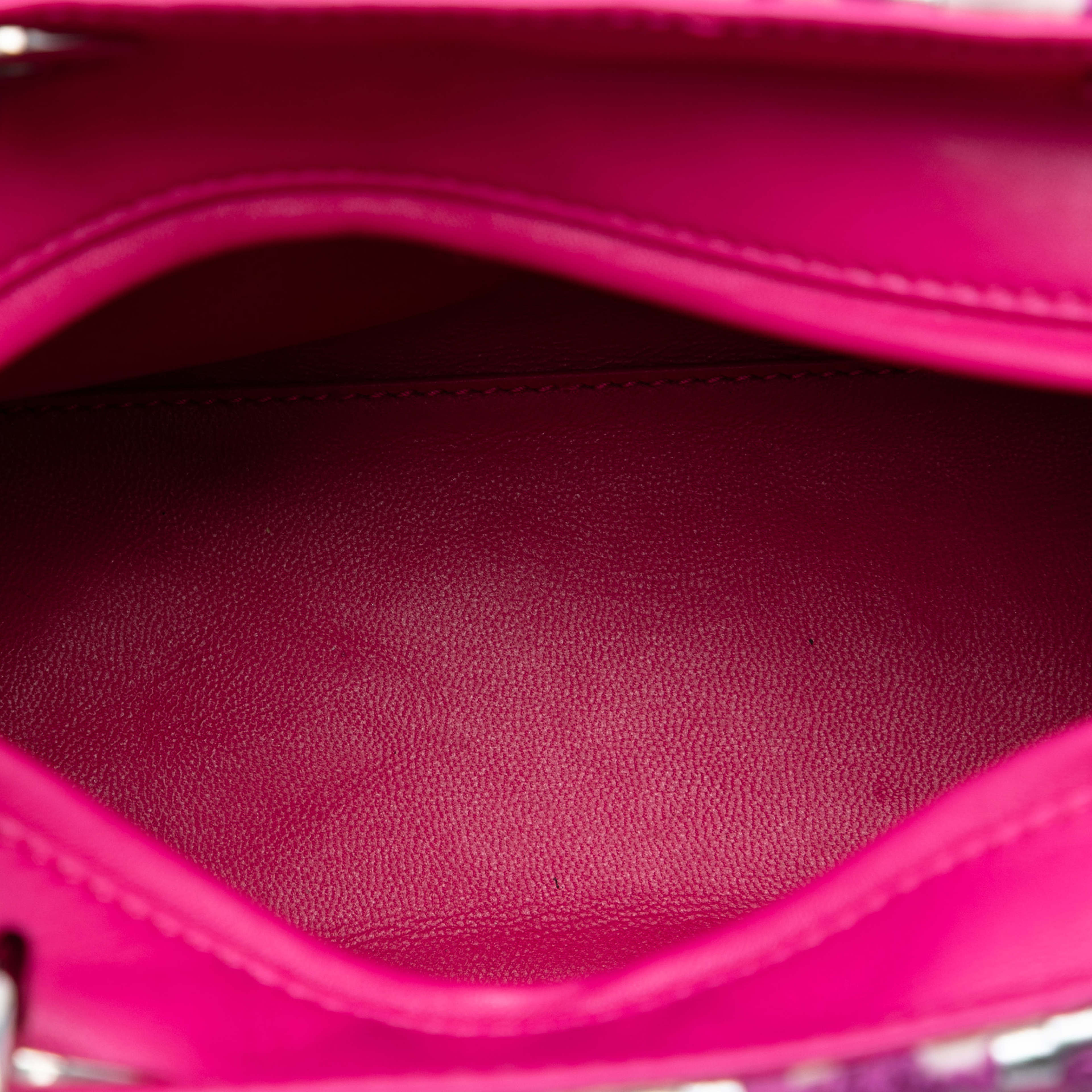 Dior Medium Lambskin And Tweed Lady Dior, från Luxclusif, i färgen dark pink. Klicka för att öppna bilden i stort format