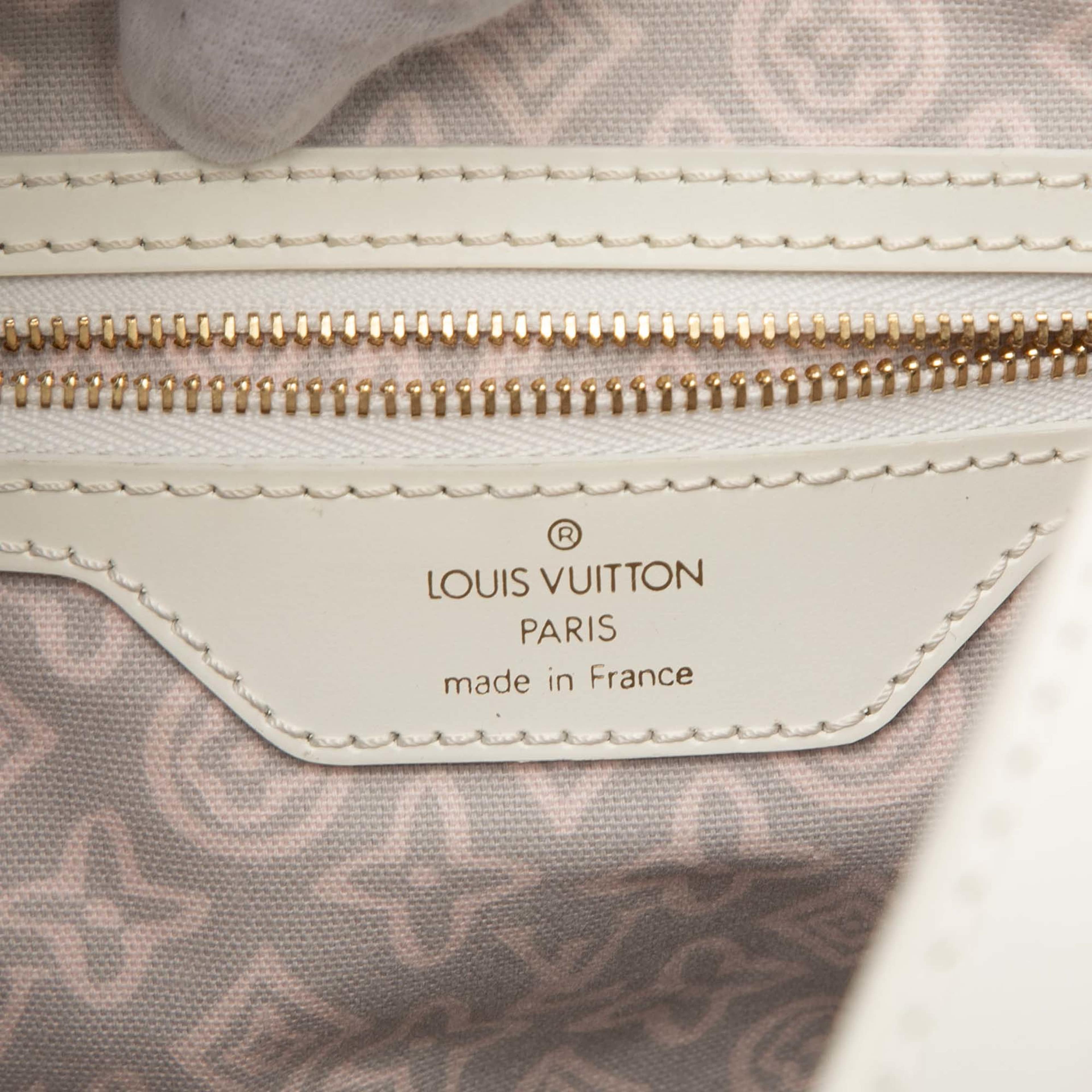 Louis Vuitton Monogram Tahitienne Cabas Pm, från Luxclusif, i färgen pink. Klicka för att öppna bilden i stort format