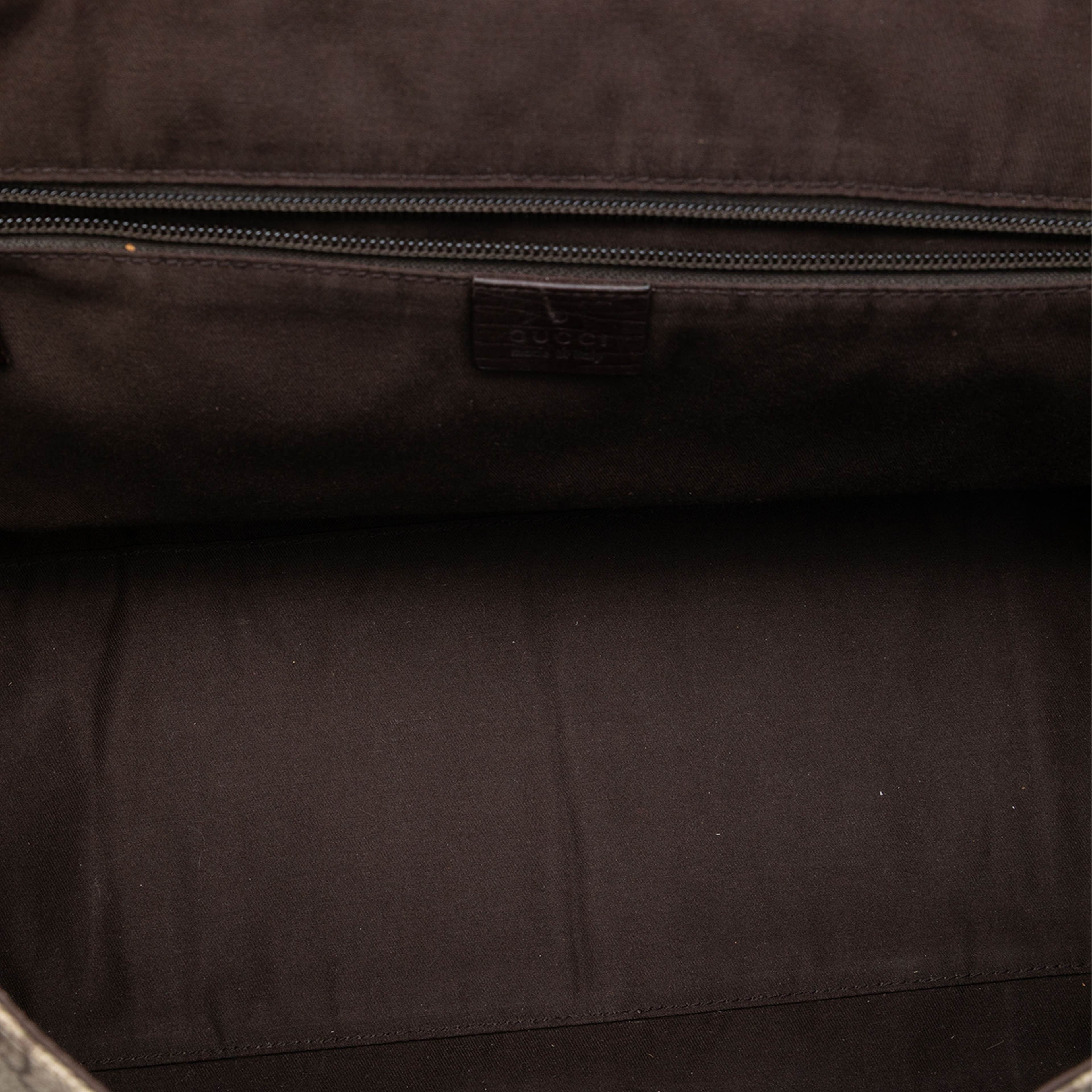 Gucci Gg Supreme Crossbody, från Luxclusif, i färgen beige. Klicka för att öppna bilden i stort format