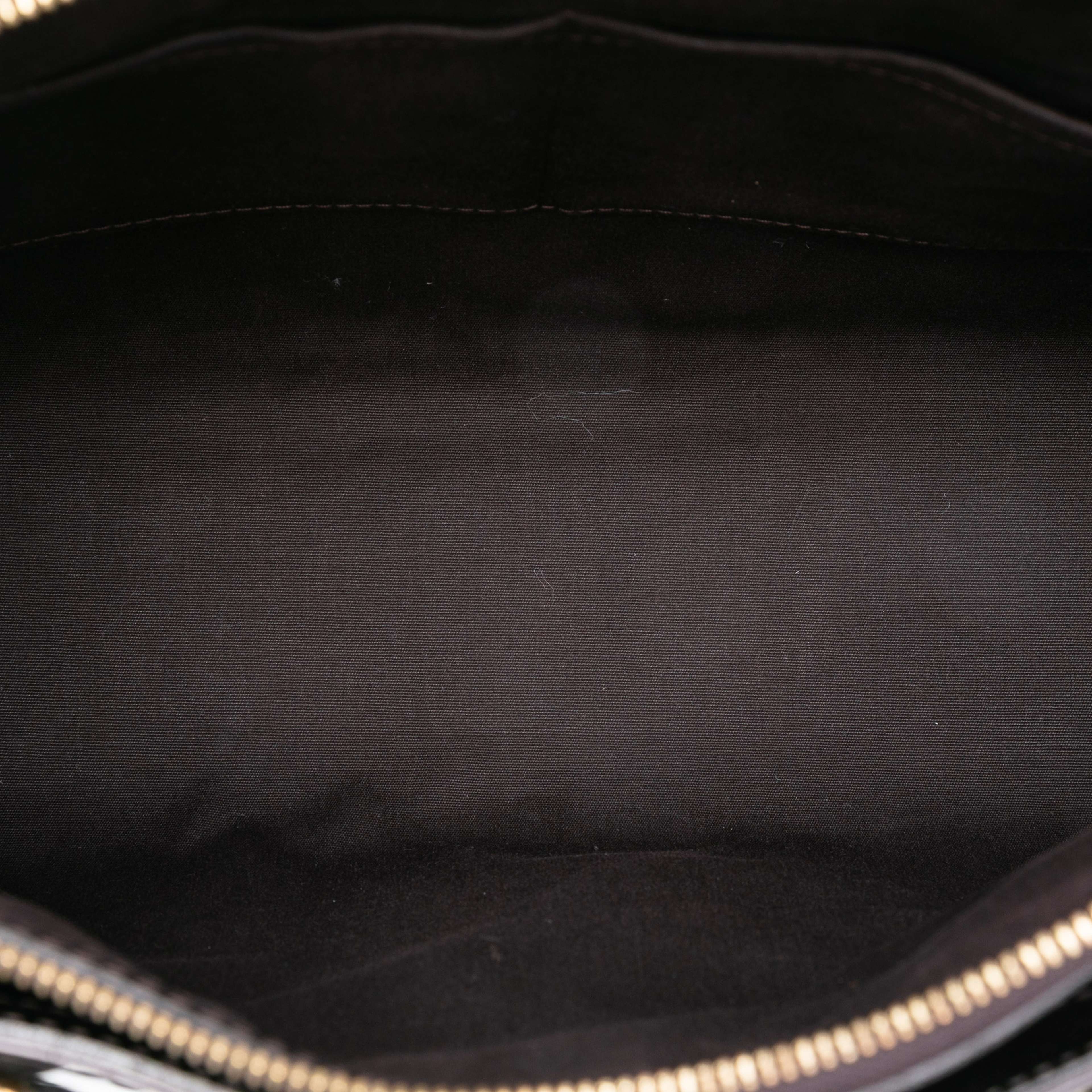 Louis Vuitton Monogram Vernis Melrose Avenue, från Luxclusif, i färgen purple. Klicka för att öppna bilden i stort format