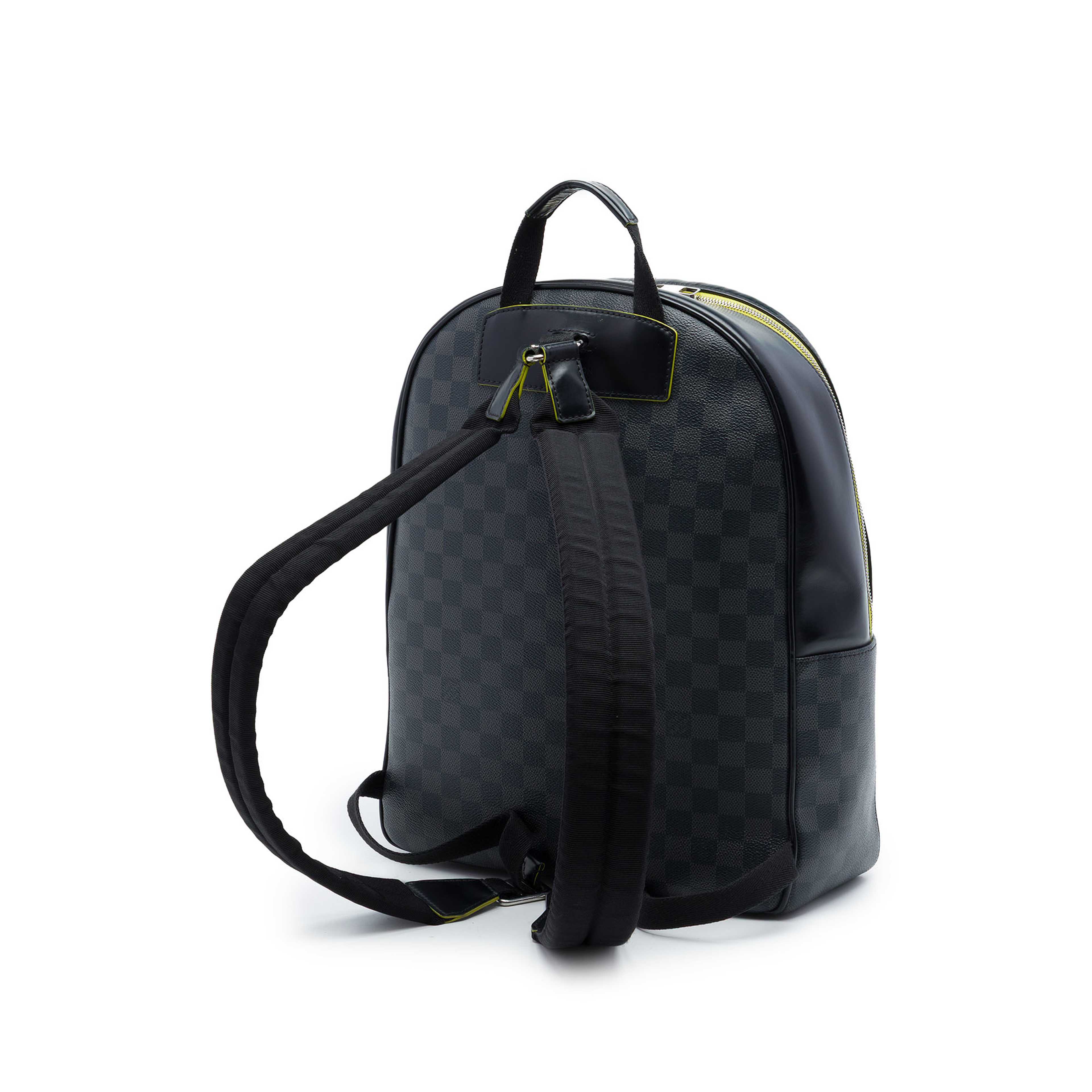 Louis Vuitton Damier Graphite Josh, från Luxclusif, i färgen black. Klicka för att öppna bilden i stort format