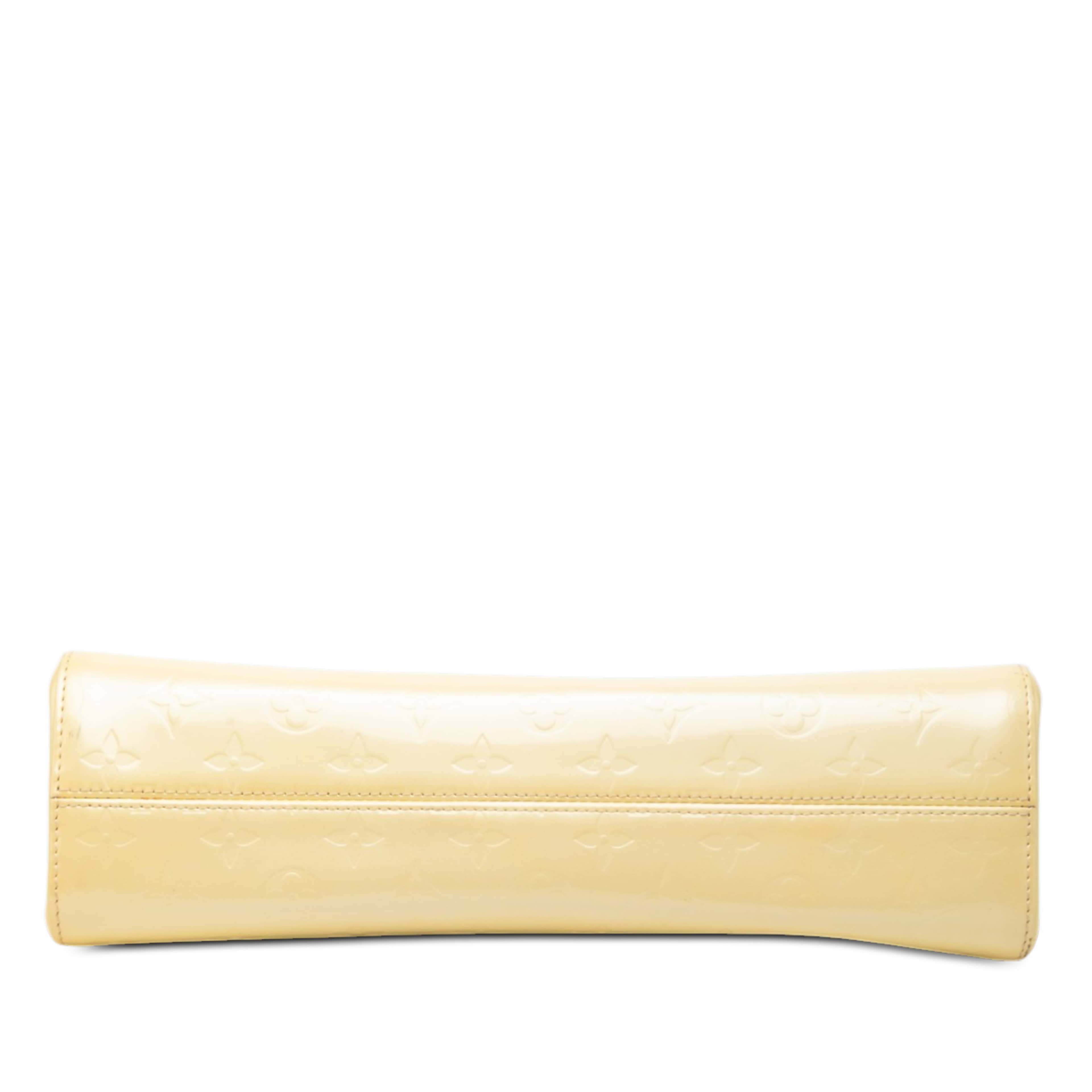 Louis Vuitton Monogram Vernis Roxbury Drive, från Luxclusif, i färgen gul. Klicka för att öppna bilden i stort format