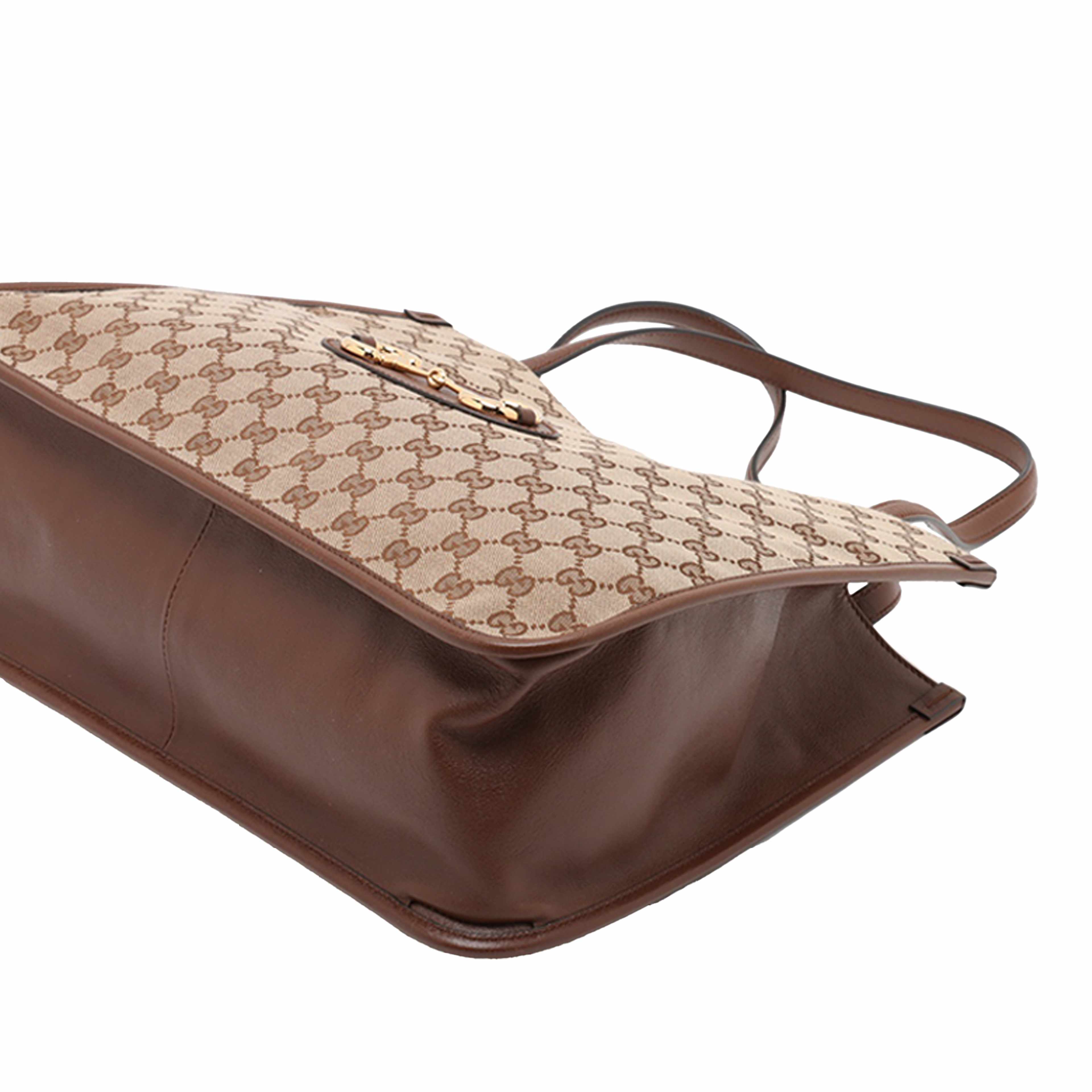 Gucci Medium Gg Canvas Horsebit 1955 Tote, från Luxclusif, i färgen beige. Klicka för att öppna bilden i stort format