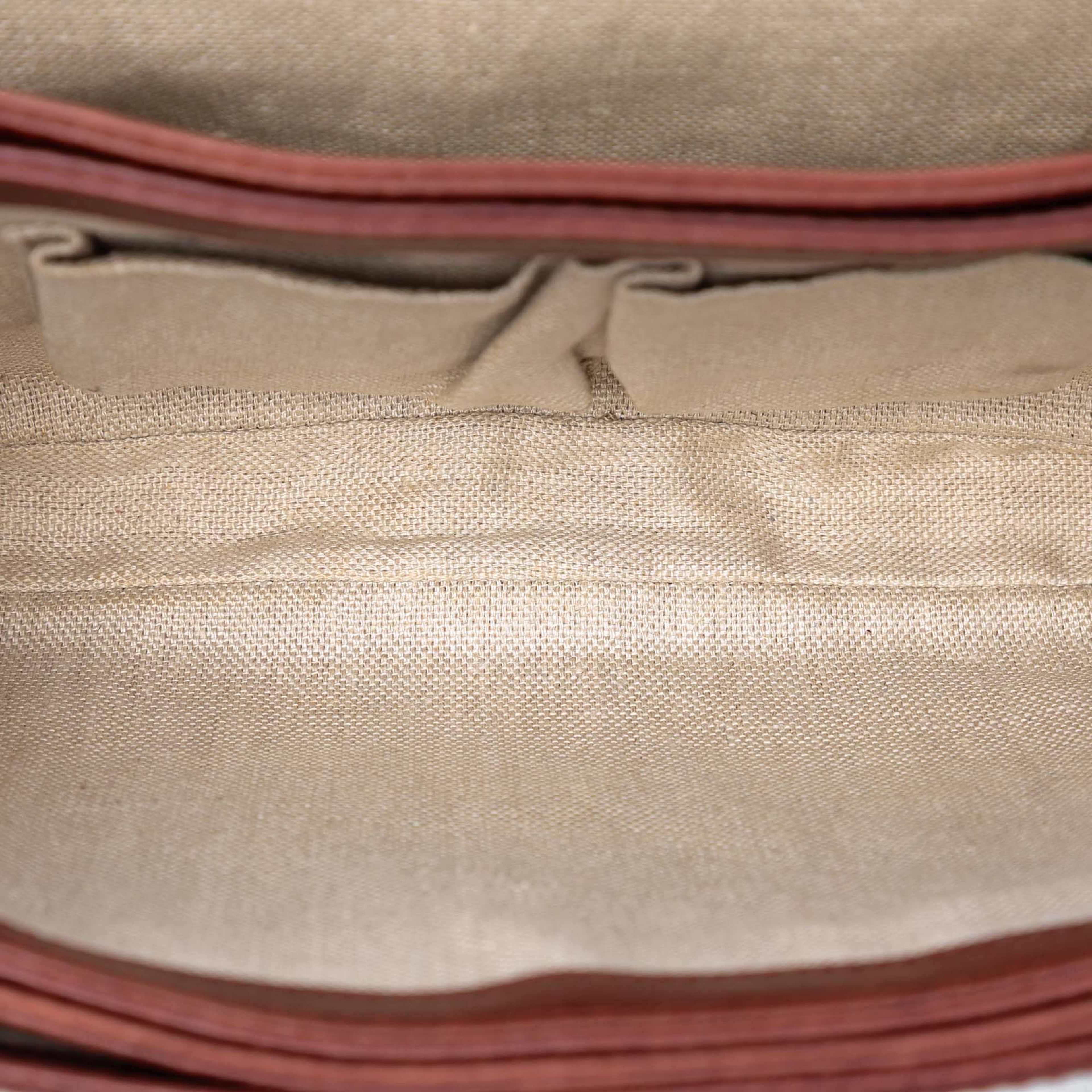 Gucci Leather Marrakech Crossbody, från Luxclusif, i färgen dark red. Klicka för att öppna bilden i stort format