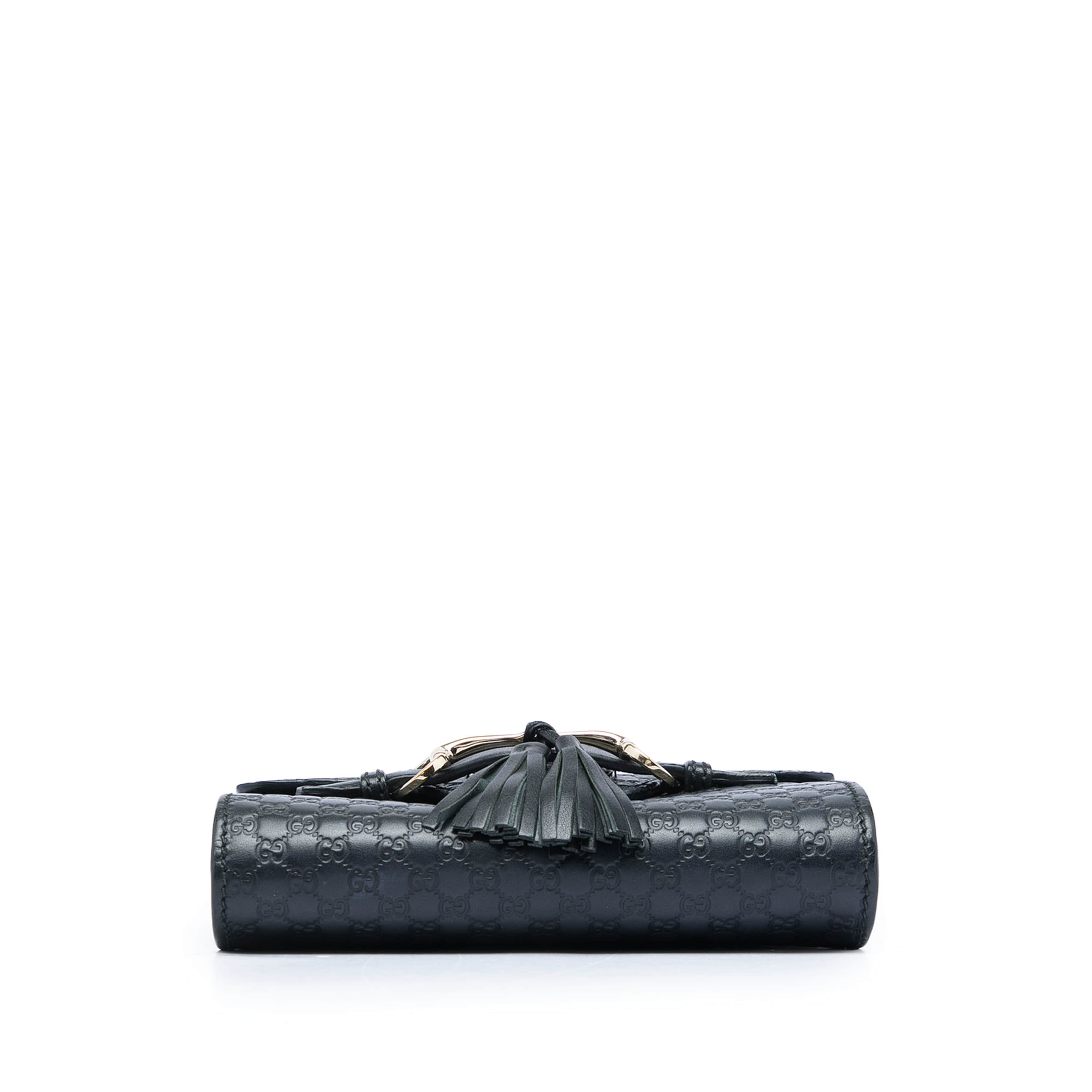 Gucci Mini Microguccissima Emily Crossbody, från Luxclusif, i färgen svart. Klicka för att öppna bilden i stort format