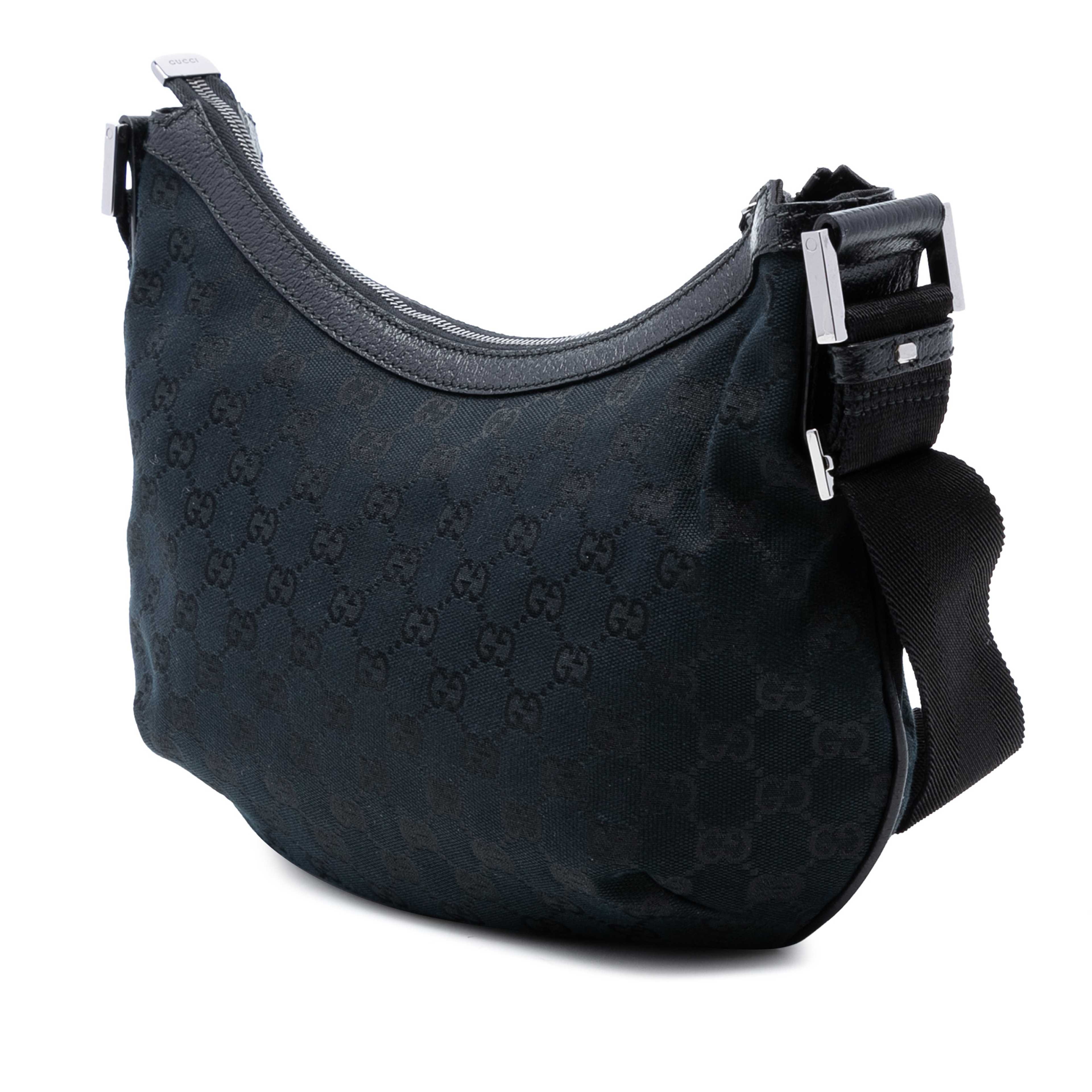 Gucci Gg Canvas Crossbody, från Luxclusif, i färgen black. Klicka för att öppna bilden i stort format