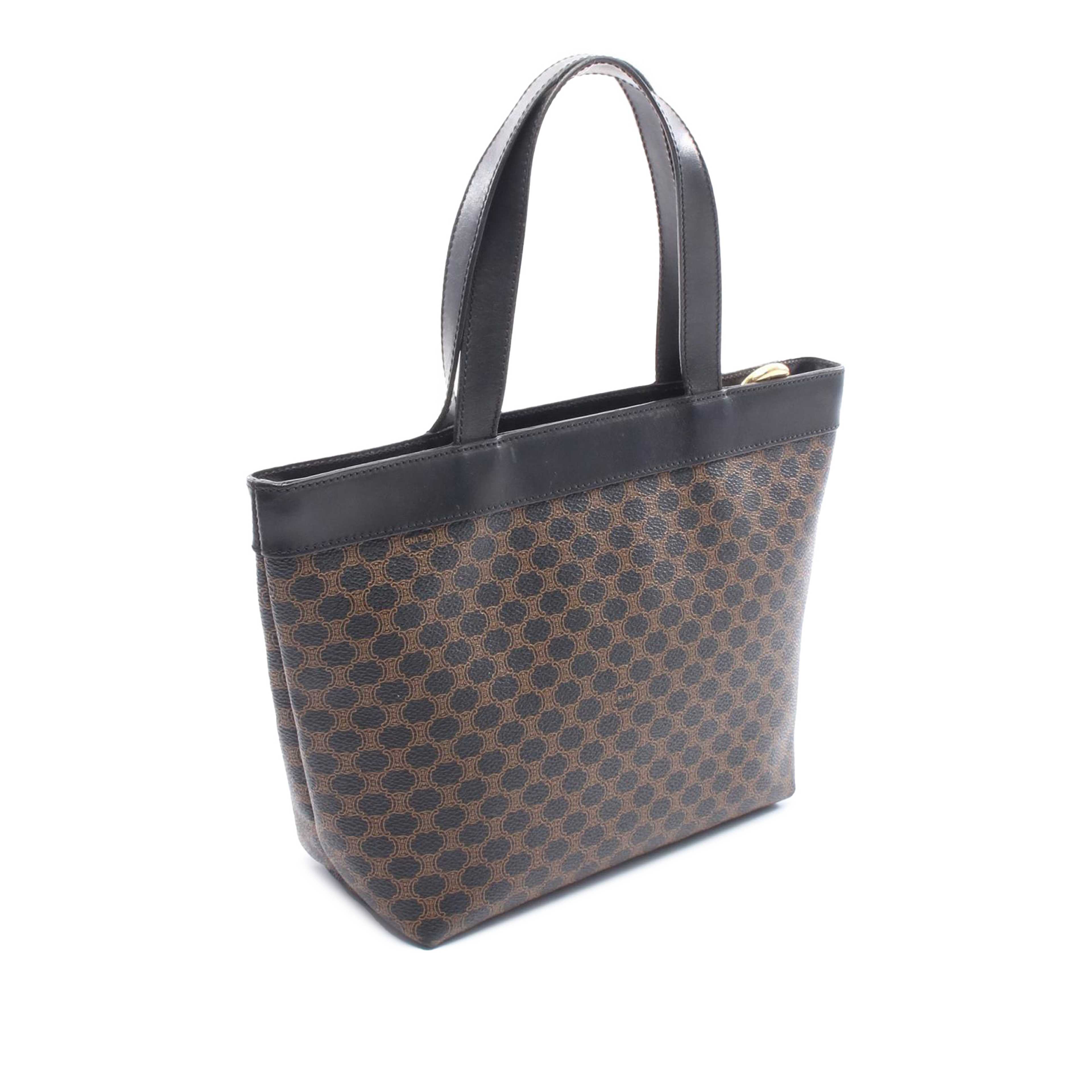 Celine Macadam Coated Canvas Handbag, från Luxclusif, i färgen black. Klicka för att öppna bilden i stort format