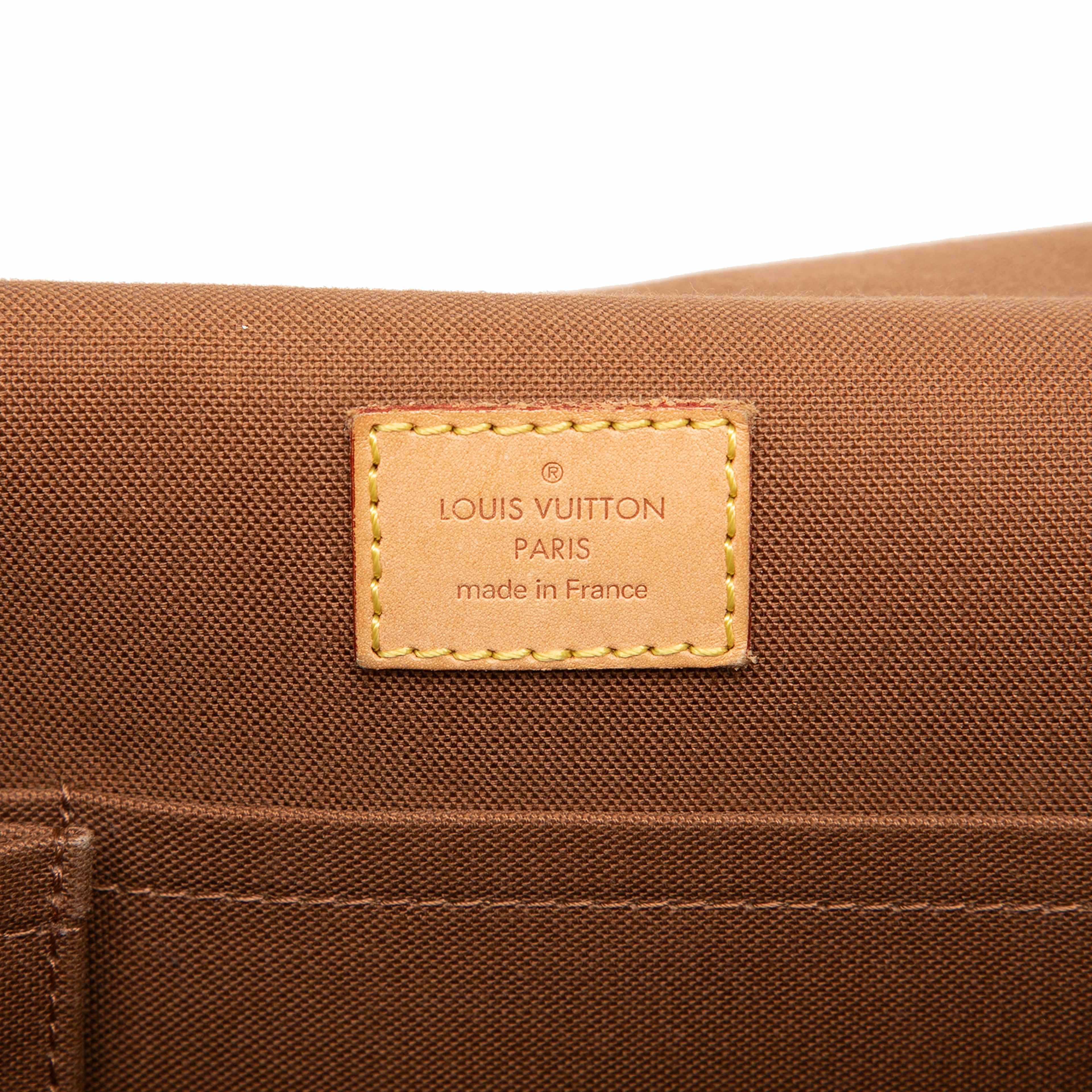 Louis Vuitton Monogram Bosphore Pm, från Luxclusif, i färgen brun. Klicka för att öppna bilden i stort format